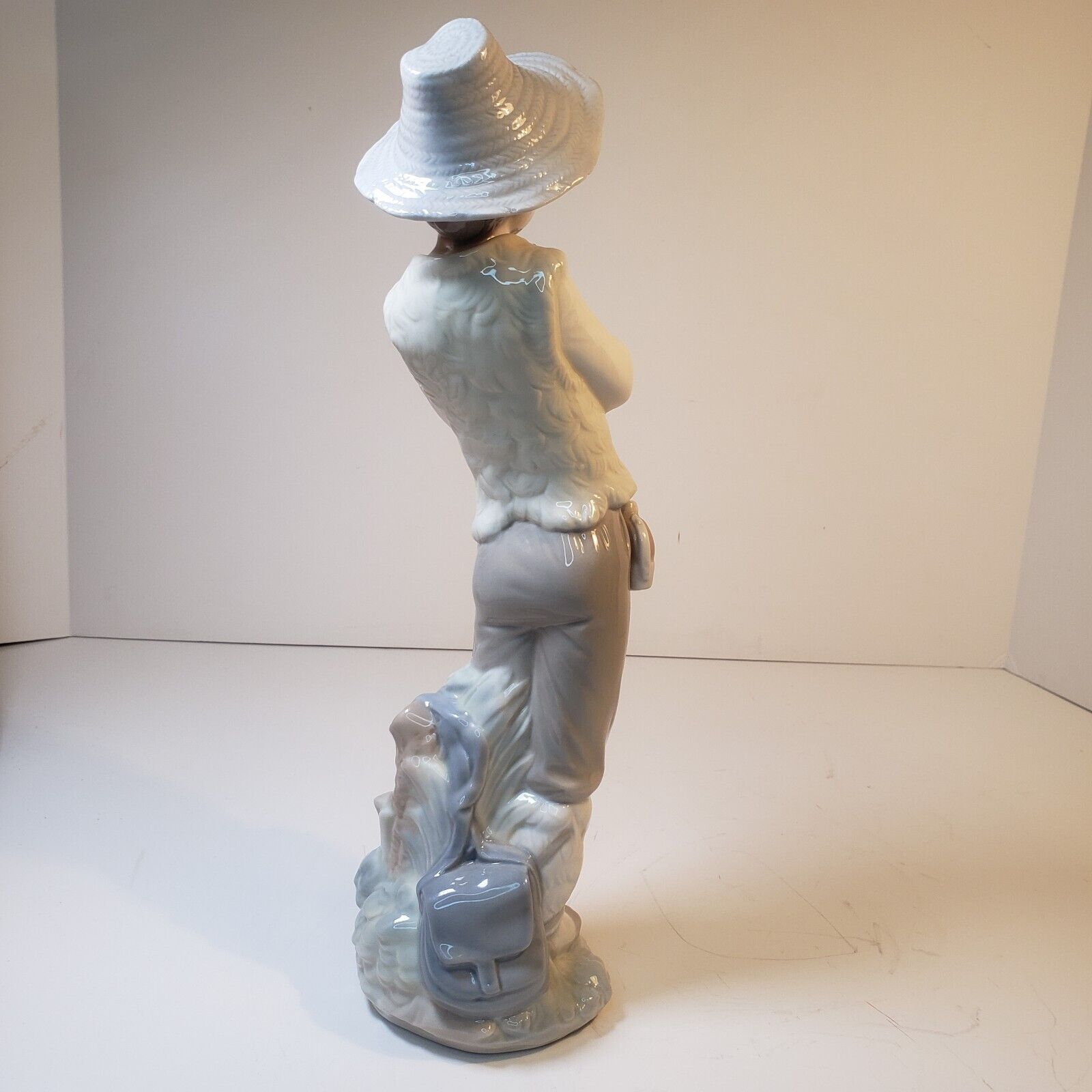 NAO by Lladro Boy Holding Bird Figurine Spain Porcelain 1977 12” Tall
