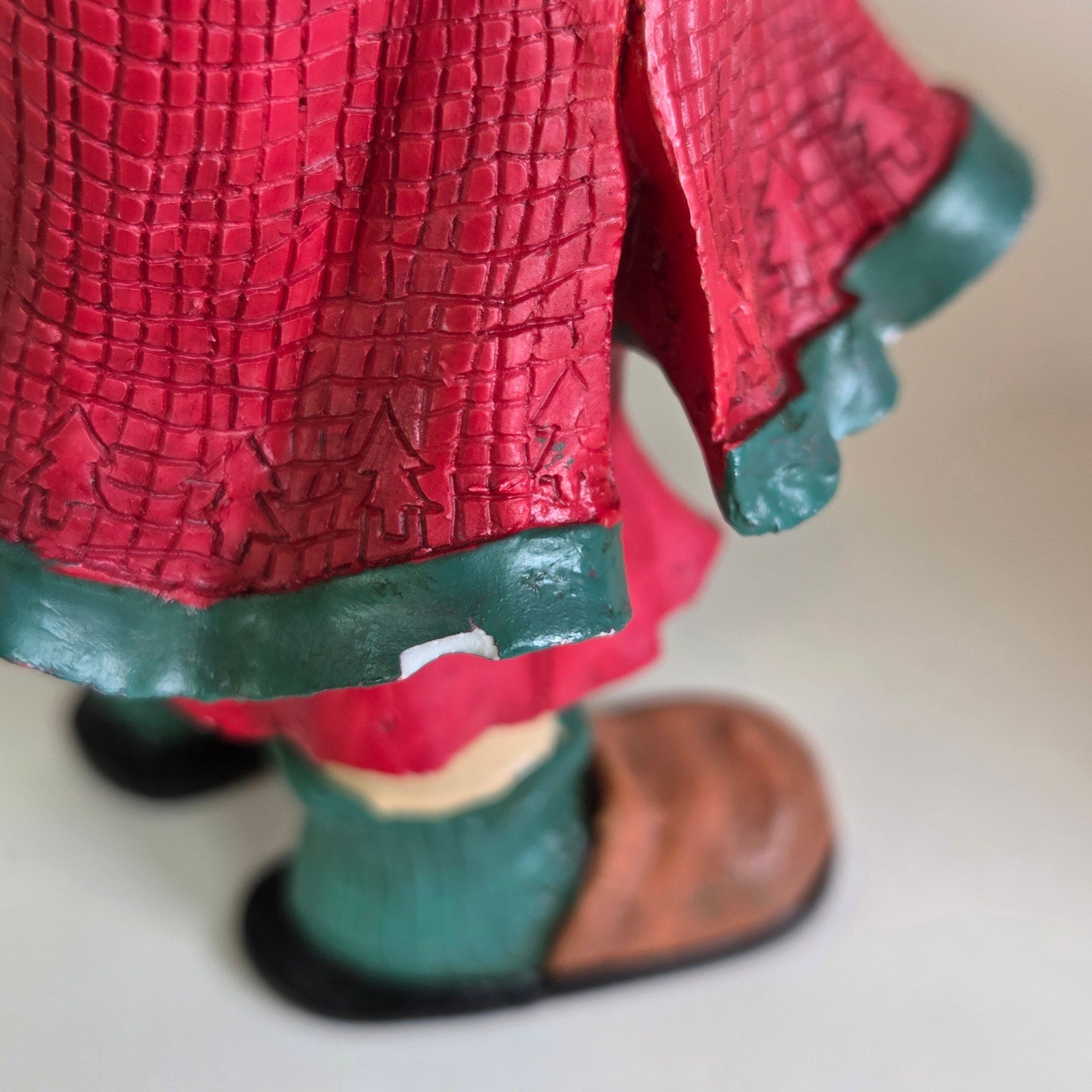 Midwest Importers Santa Pair – Christmas Figurines 9" Holiday Decor