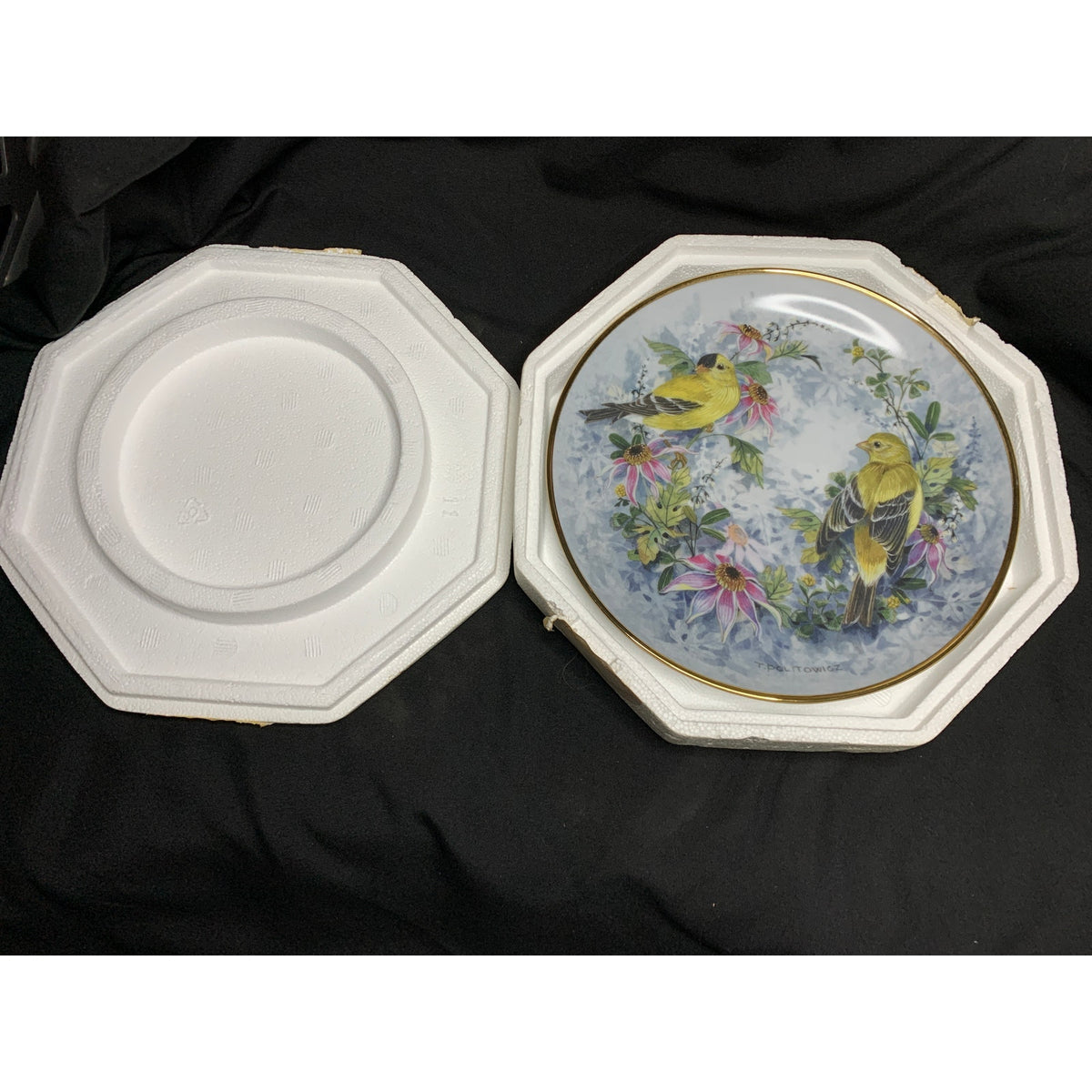 Franklin Mint Autumn Concerto Goldfinch Collector Plate Theresa Politowicz