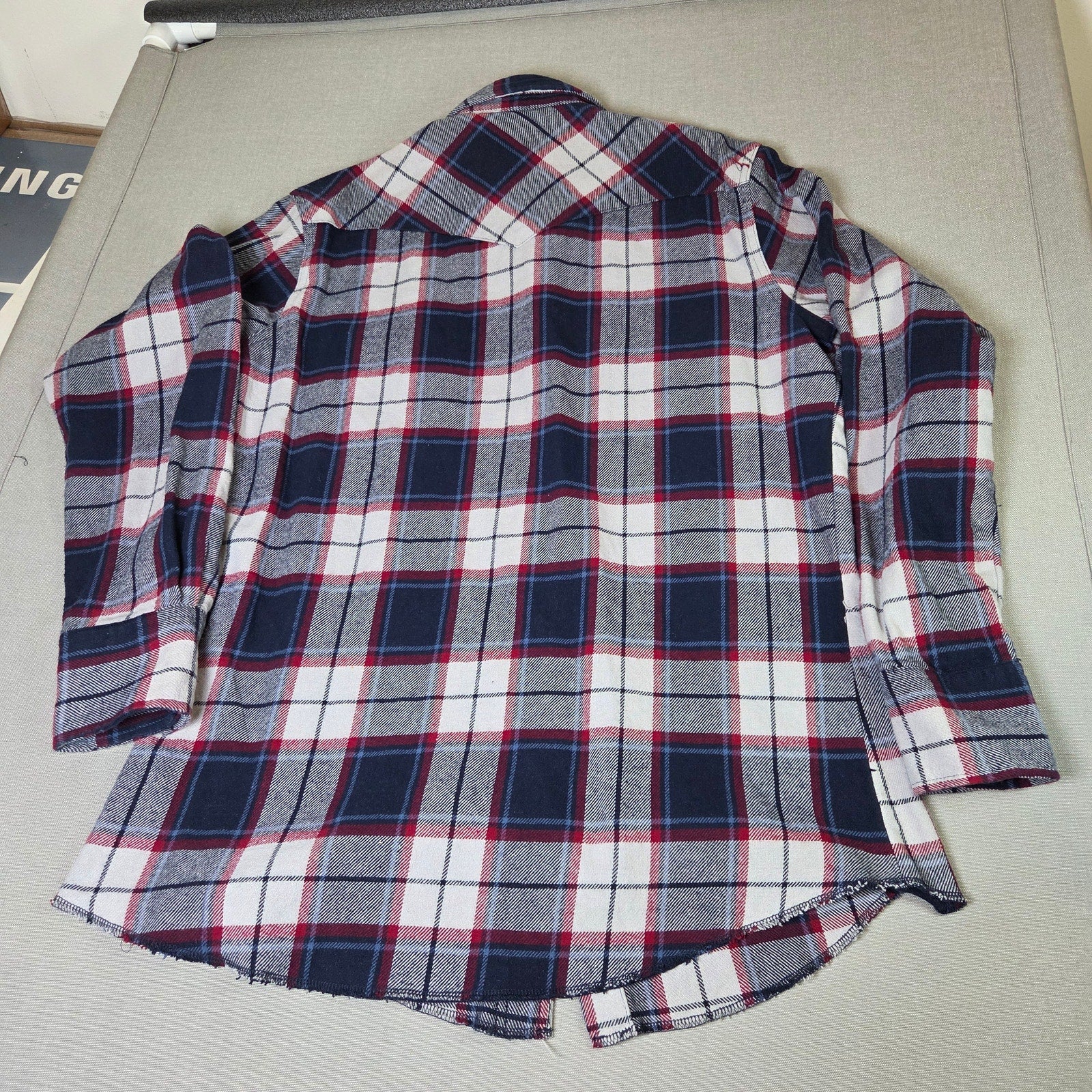 Wrangler Pearl Snap Western Plaid Long Sleeve Shirt Red Blue 22x32