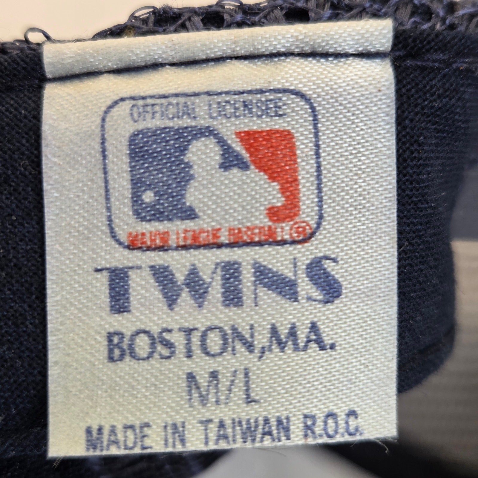 Vintage NWT Twins Enterprise Minnesota Twins M Mesh Trucker Snapback Hat MLB