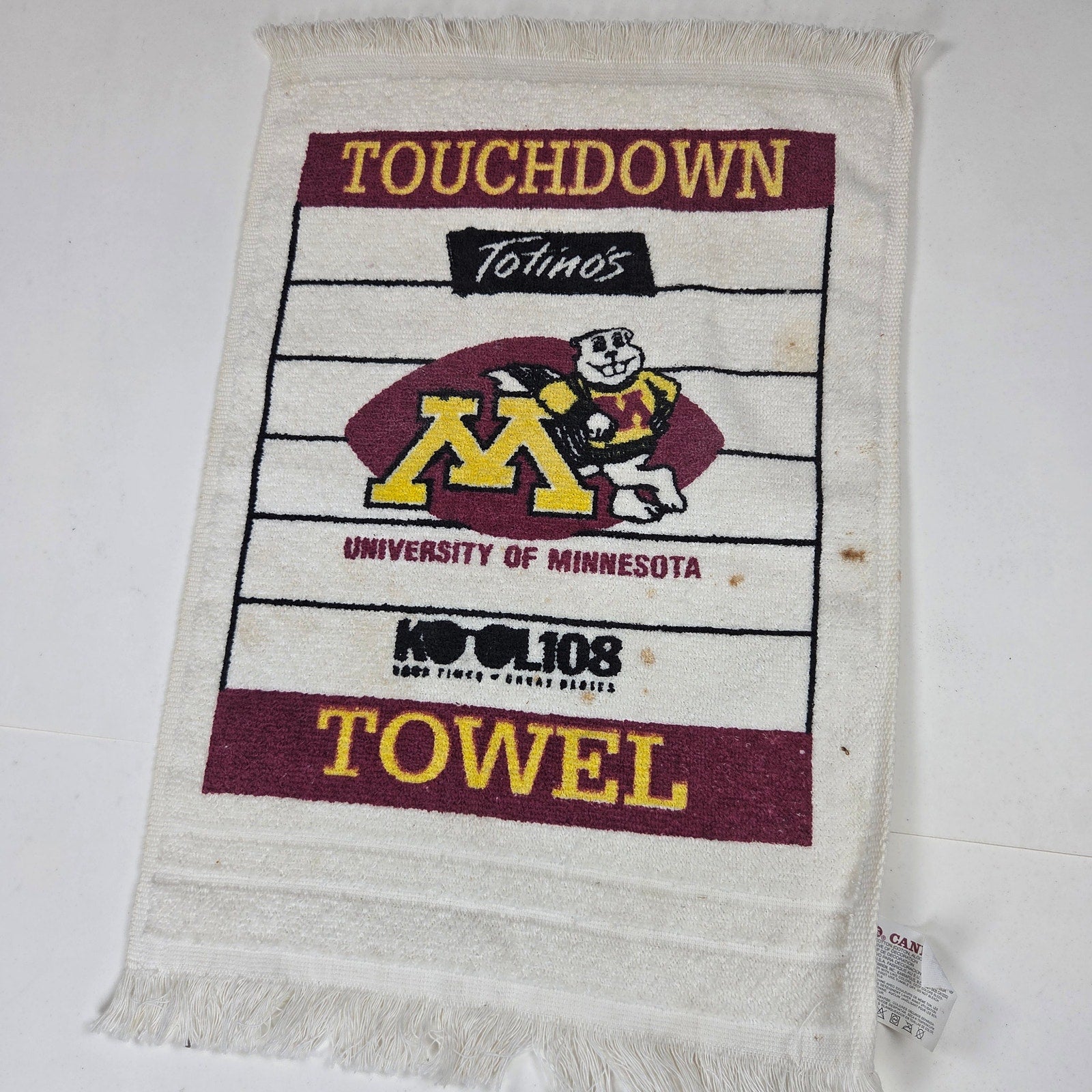 University Minnesota Golden Gophers Fan Lot Towels Pins Lanyard Koozie More