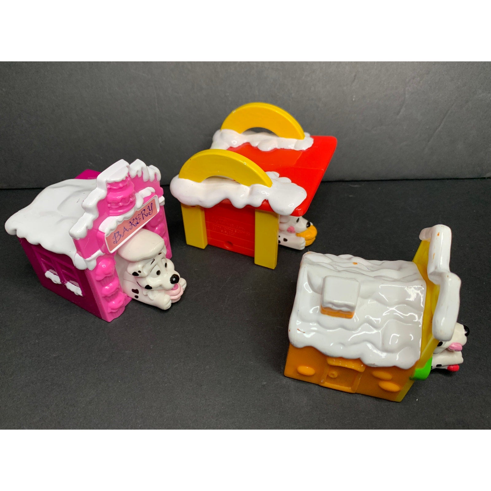 2000 Disney 102 Dalmatians McDonald's Happy Meal Dogs in Town