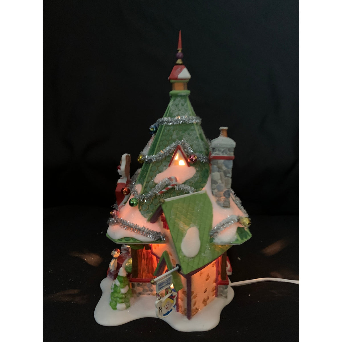 Dept 56 Rudolph’s Misfit Headquarters 56769 North Pole Village Lighted Box