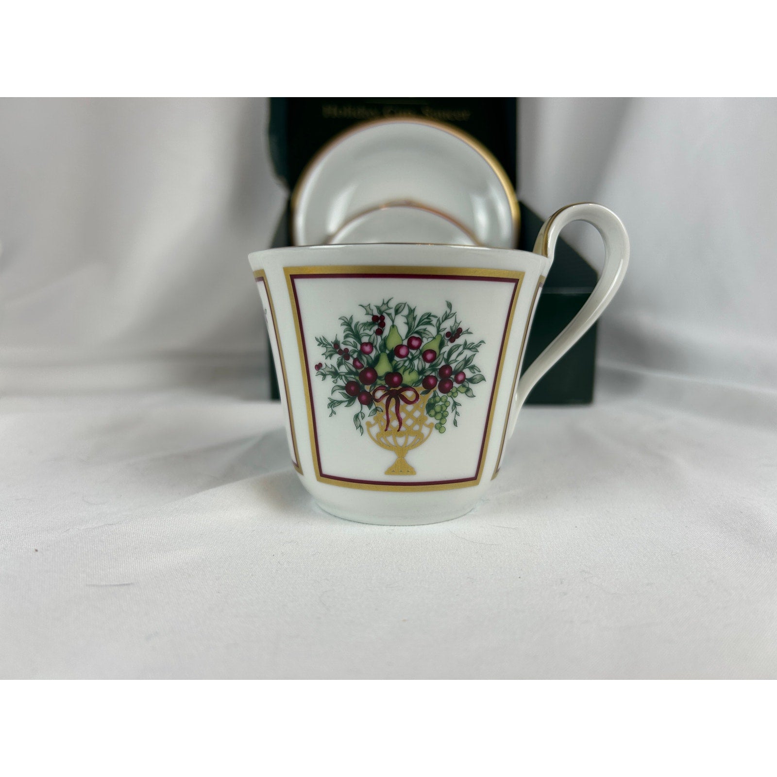 Bing Grondahl Holiday Collection 1997 Cup Saucer Tea Plate Set Denmark