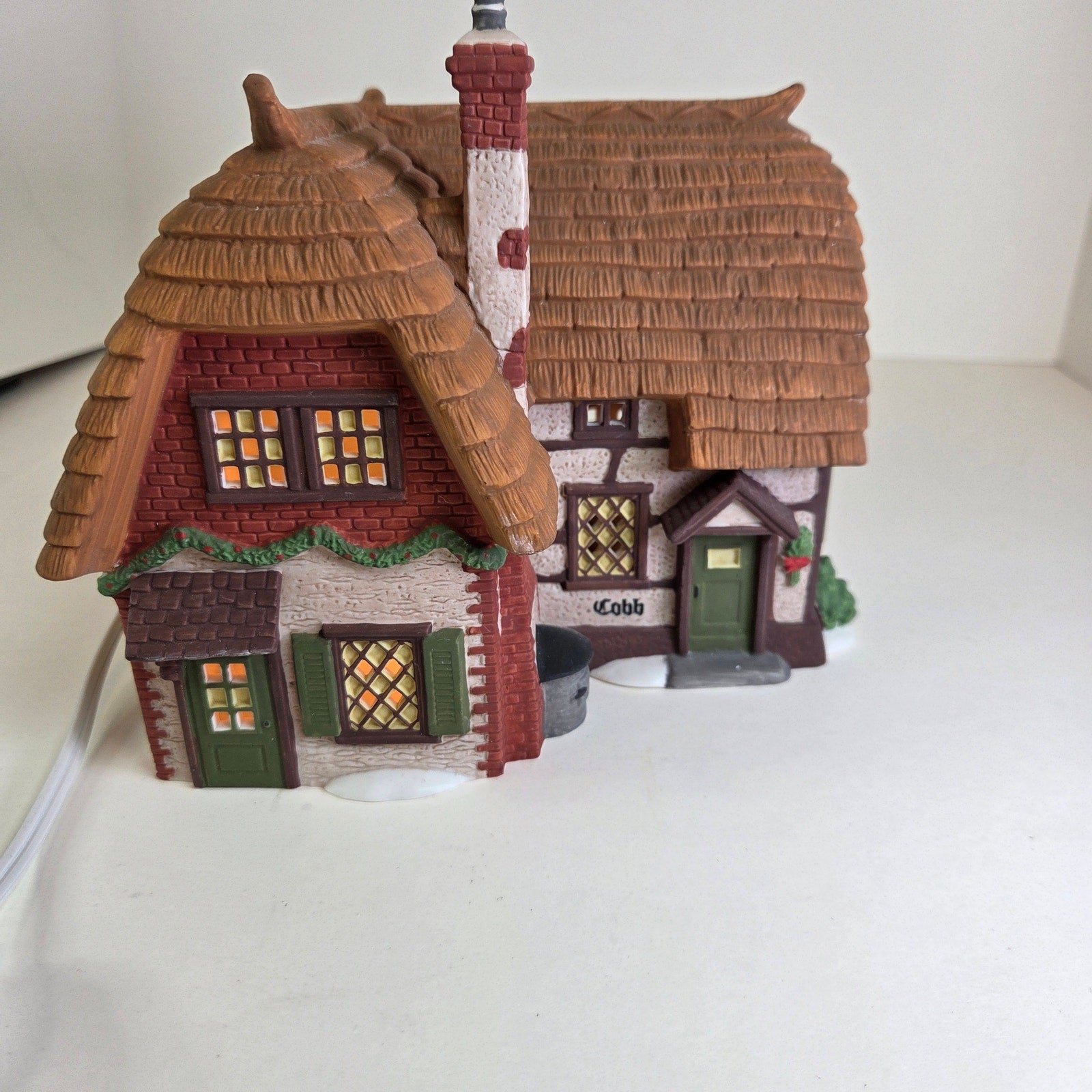 Dept 56 Dickens' Village Cobb Cottage Lighted Building 1991 w/ Box
