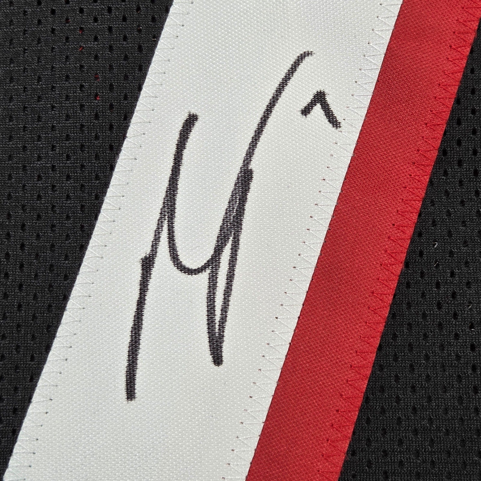 Bijan Robinson Signed Atlanta Falcons Custom Jersey BAS Witness Certified