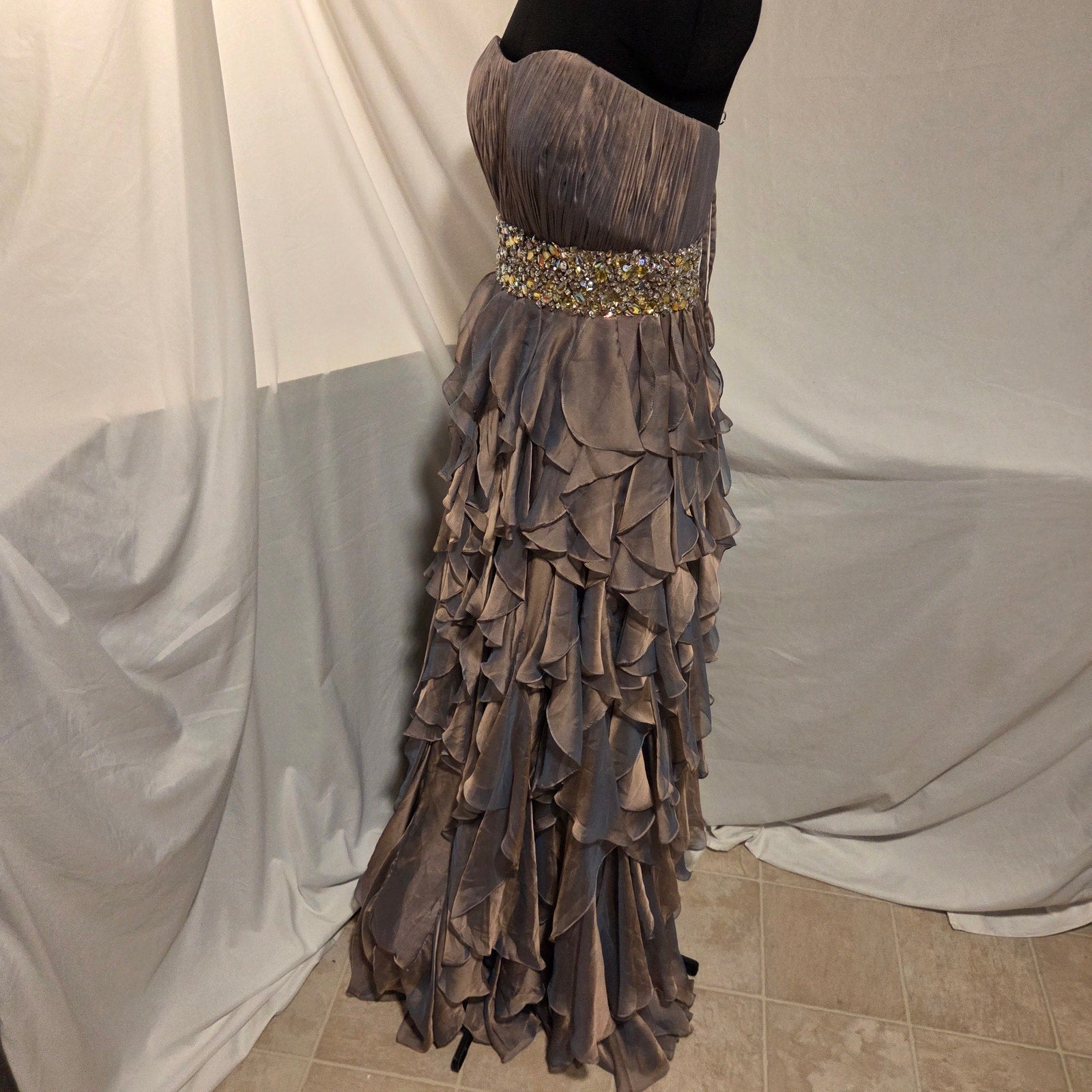 Jovani Strapless Beaded Waist Ruffle Prom Evening Gown Dress Size 12