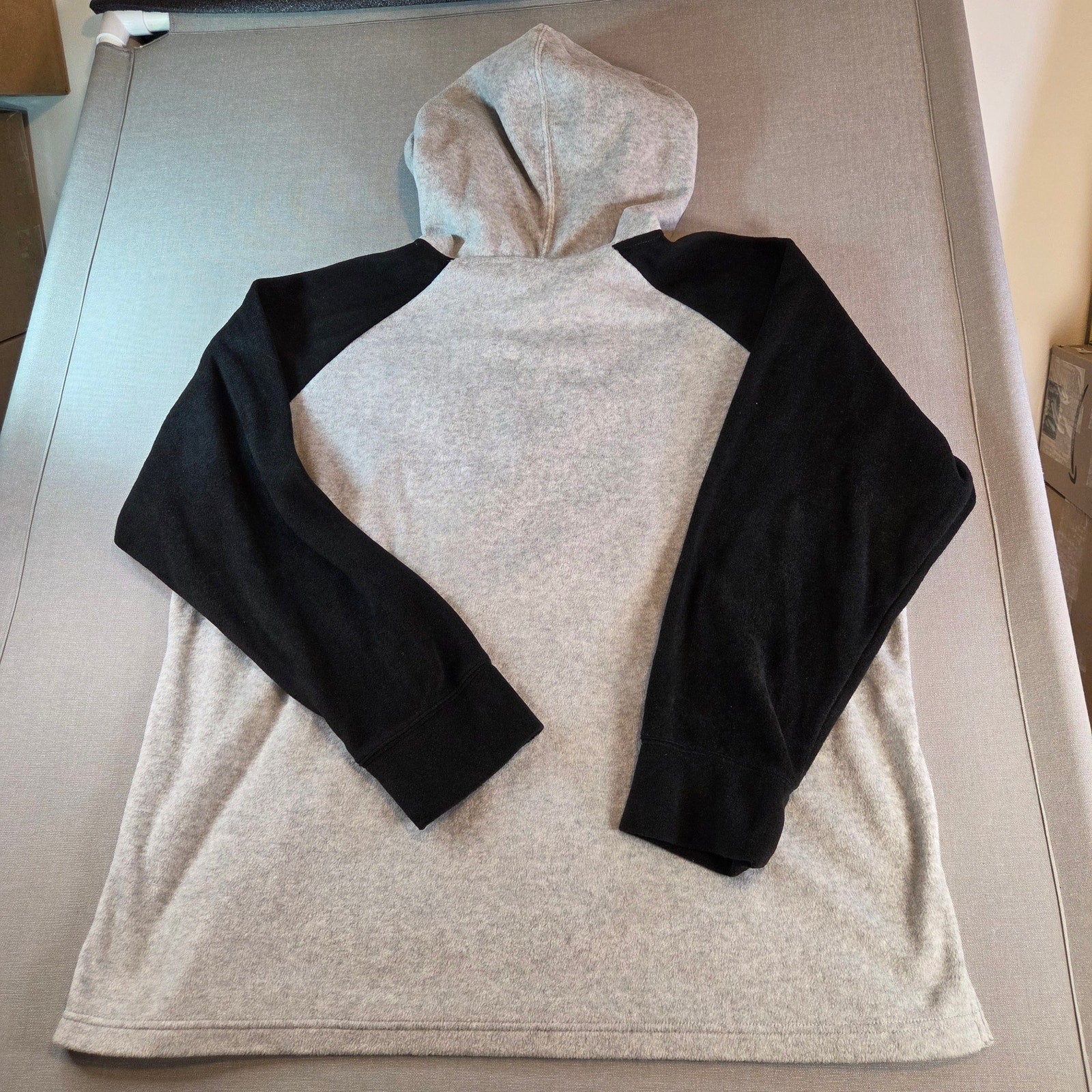 Disney Mickey Mouse Women’s 3X Pullover Hoodie Gray Black Red Graphic Sweatshirt