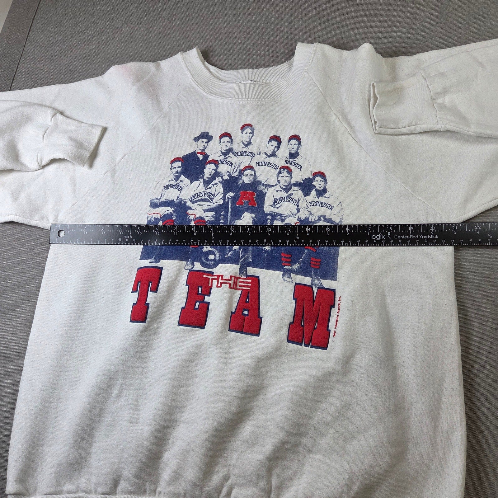 Fruit of the Loom Vintage 1987 Minnesota Team Sweatshirt USA Mens L White