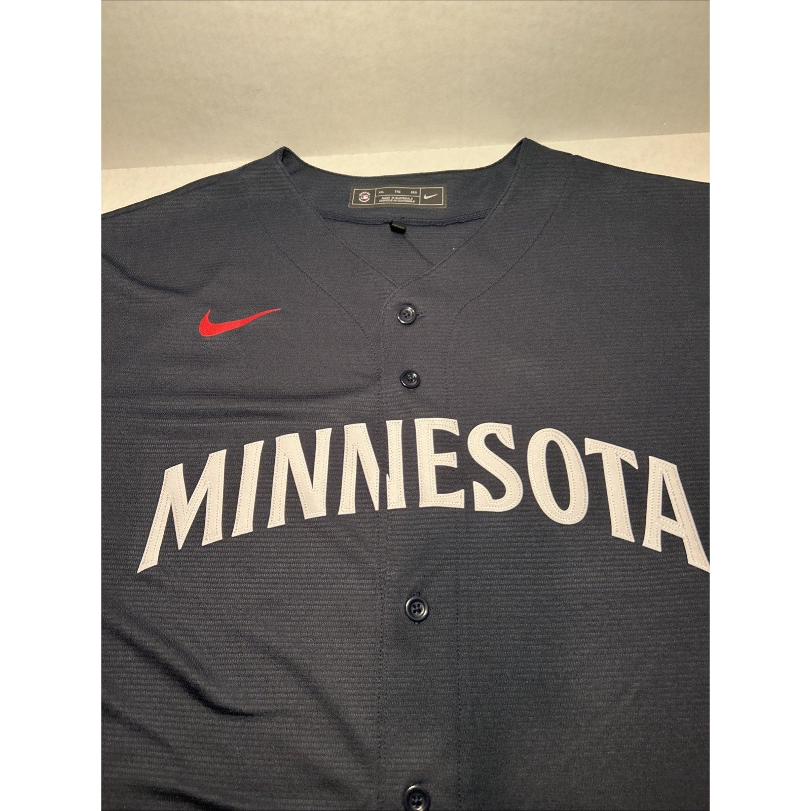 Minnesota Twins Nike Men's Short Sleeved Button Up Navy Blue Jersey XXLarge