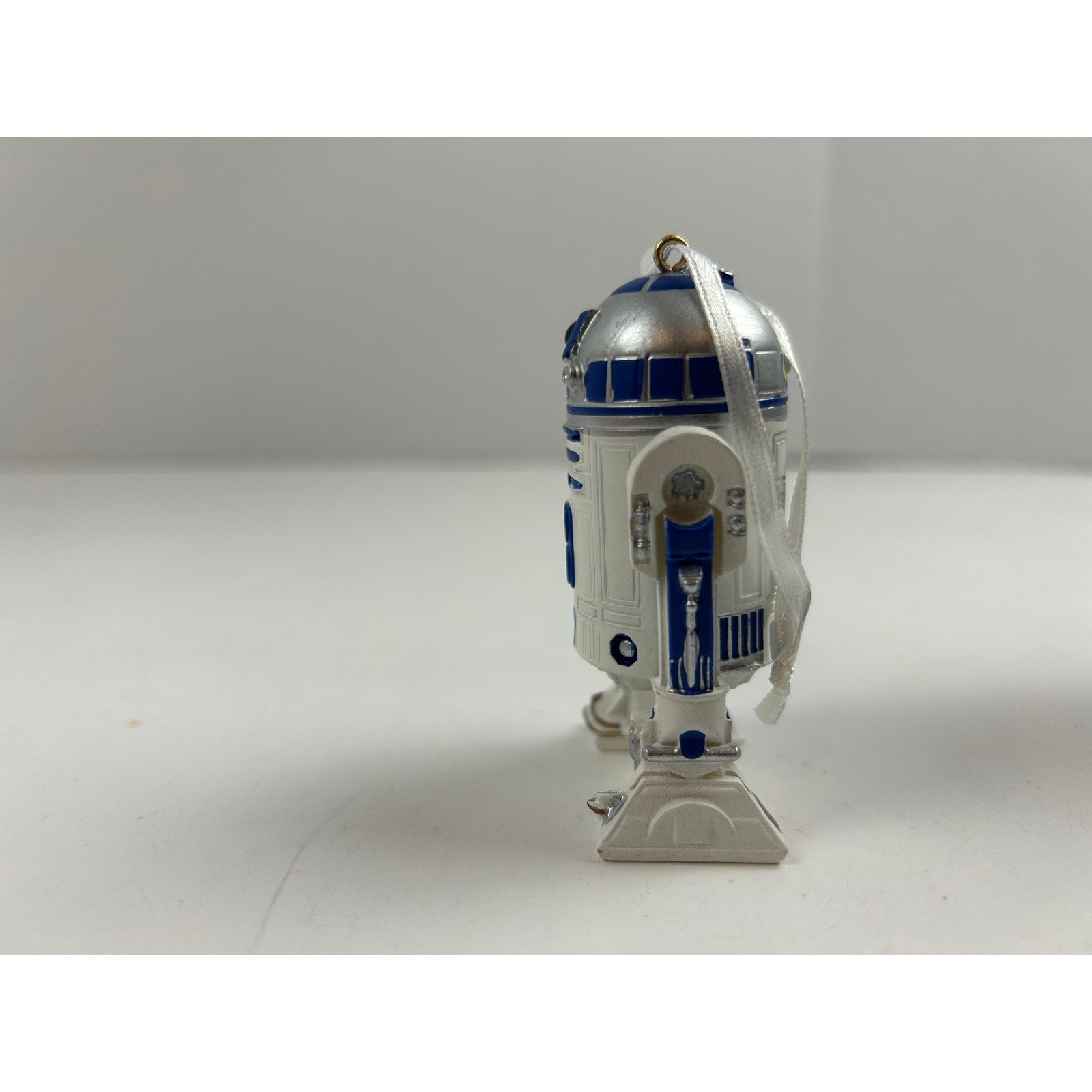 Hallmark Star Wars R2-D2 Christmas Tree Ornament w/ Box 2017