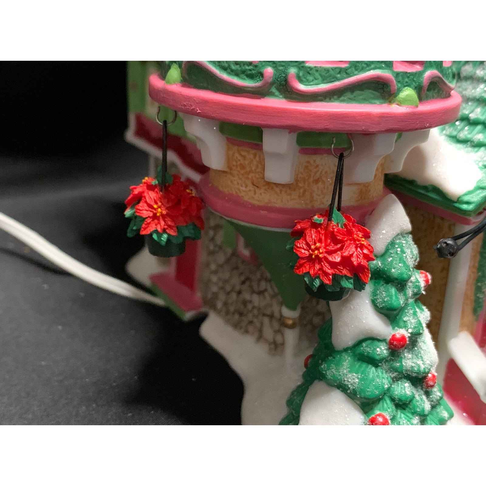 Department 56 Poinsettia Palace North Pole 56796 Limited Edition Lighted