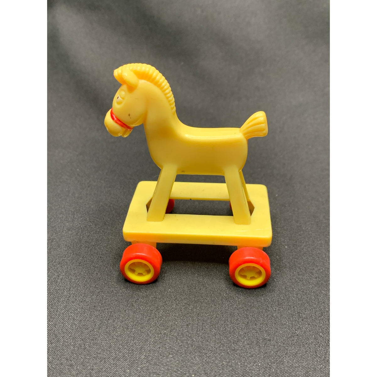 Vintage 1986 McDonald's Loving Family Yellow Rolling Horse Toy M10