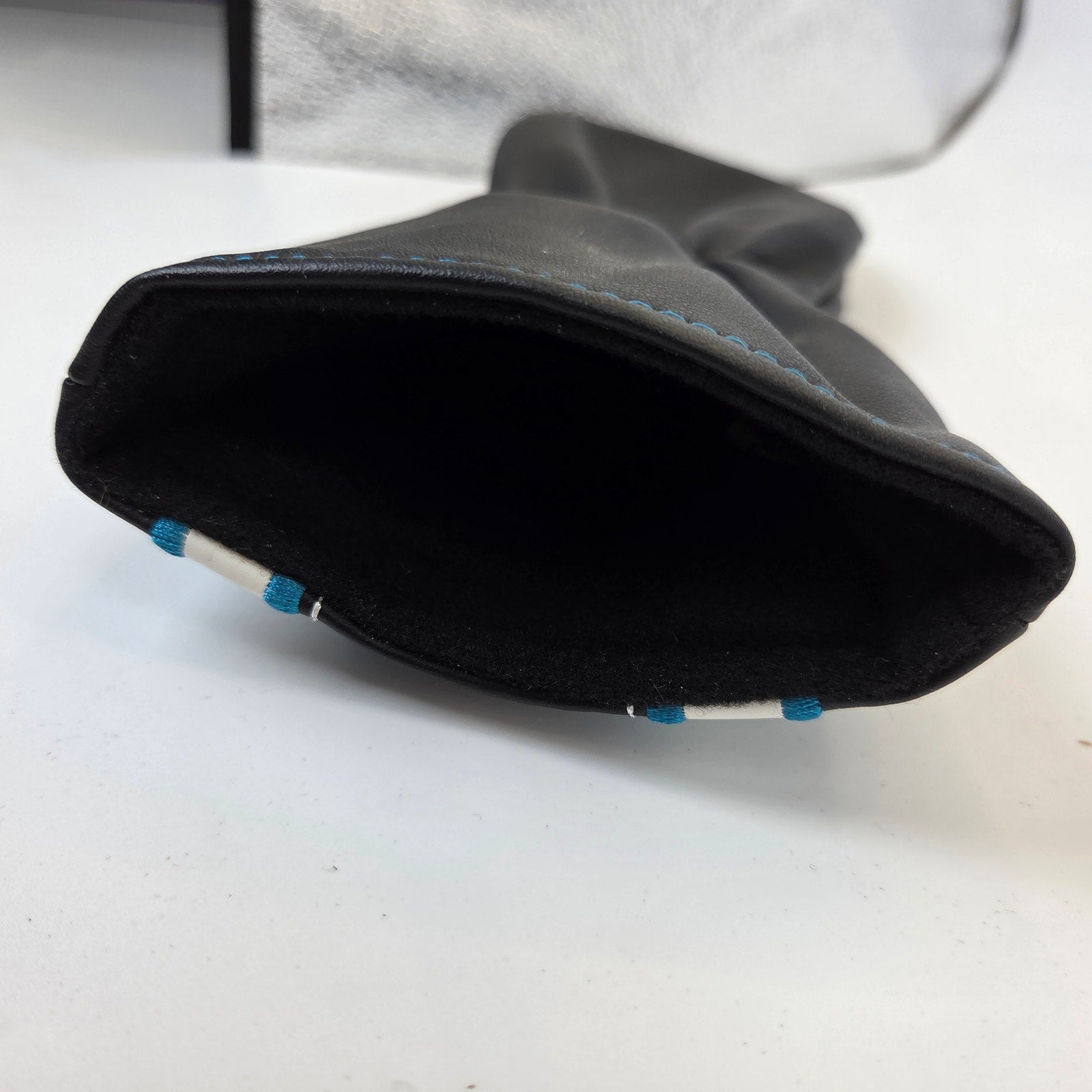 Callaway Rogue Fairway Wood Headcover w 4 Number Tag OEM Golf Cover