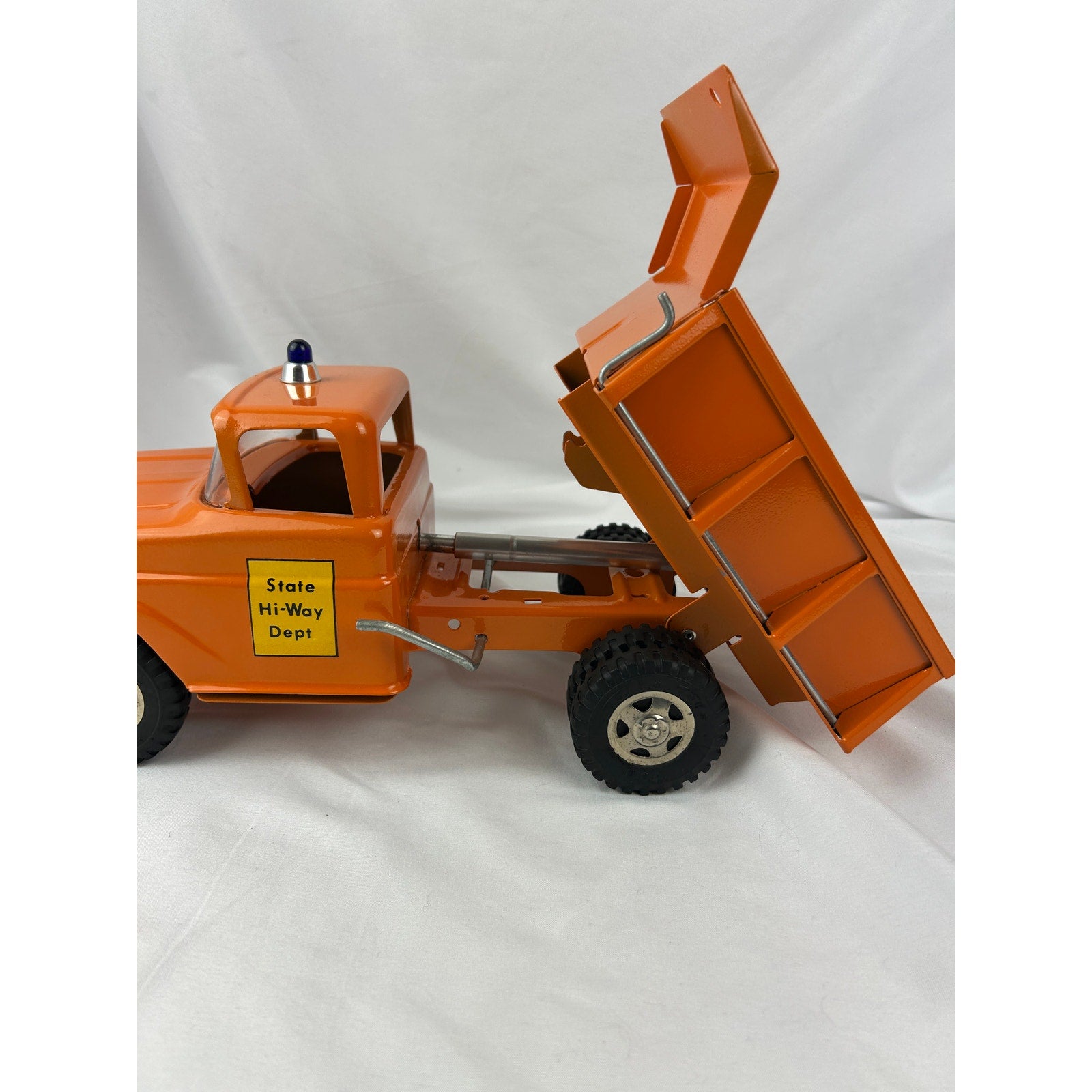 Vintage Tonka State Hi Way Dept Hydraulic Dump Truck Pressed Steel 1950s