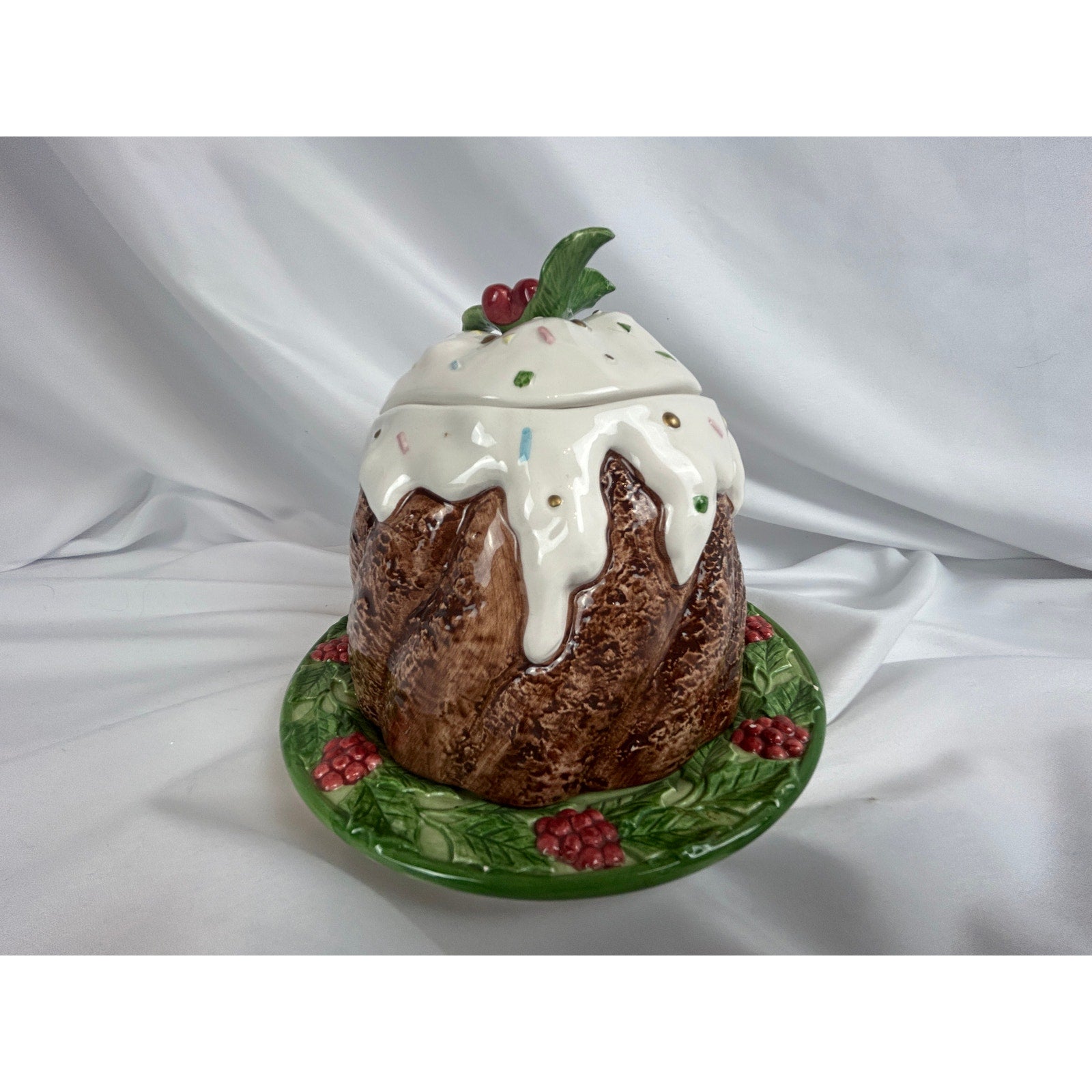 Vintage Ceramic Christmas Pudding Cookie Jar Holly Plate Japan Style -Retired