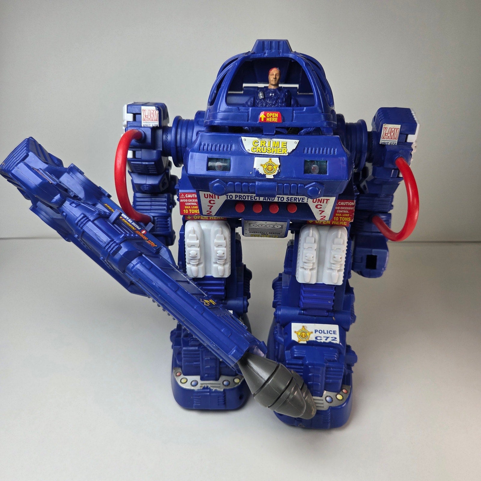 Crime Crusher Police C72 Robot Vehicle w/ Figure Missile Launcher Untested