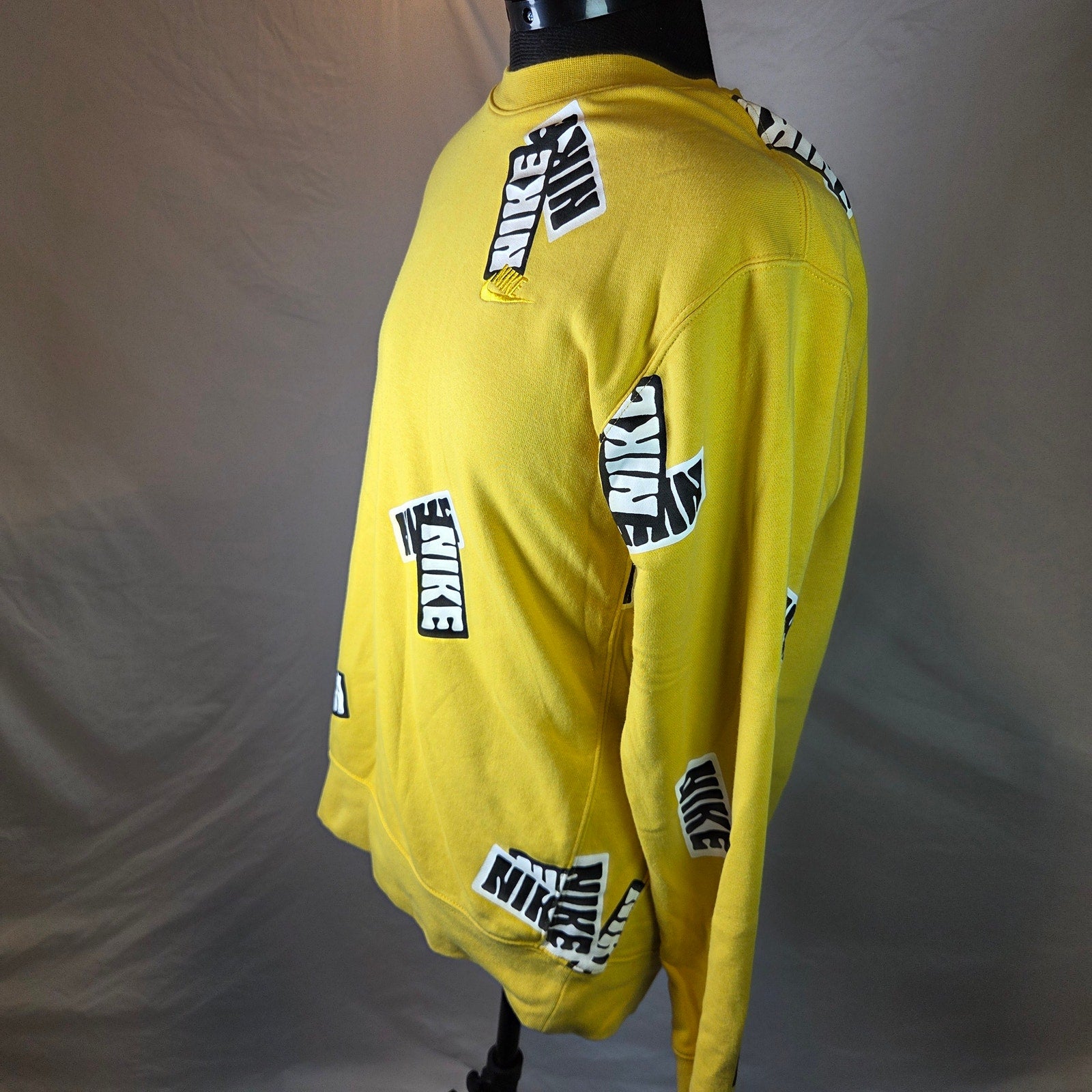 Nike Sportswear Sport Essentials+ All Over Logo Long Sleeve Shirt M Yellow
