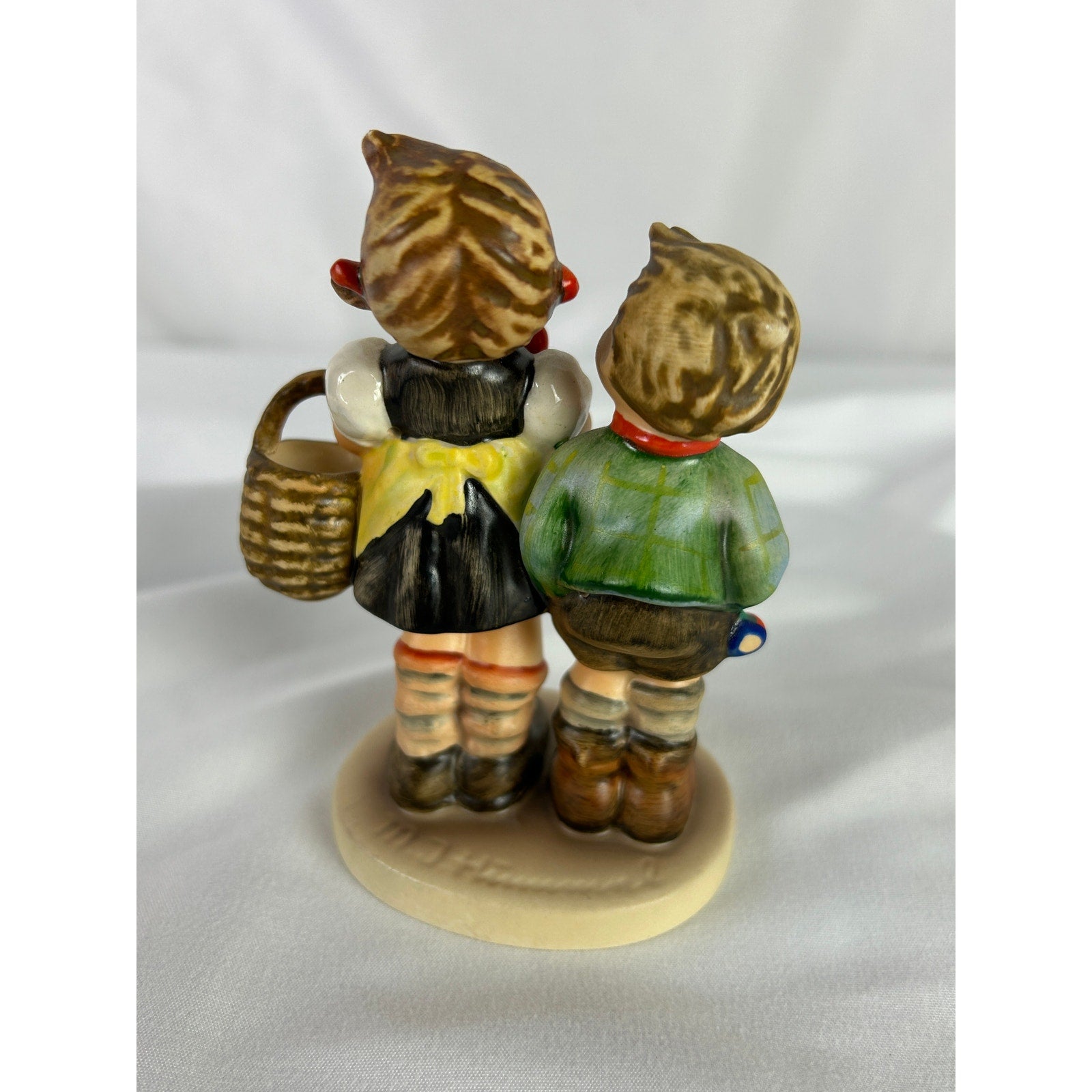 Goebel Hummel To Market HUM 49 0 Boy Girl Basket Figurine Germany
