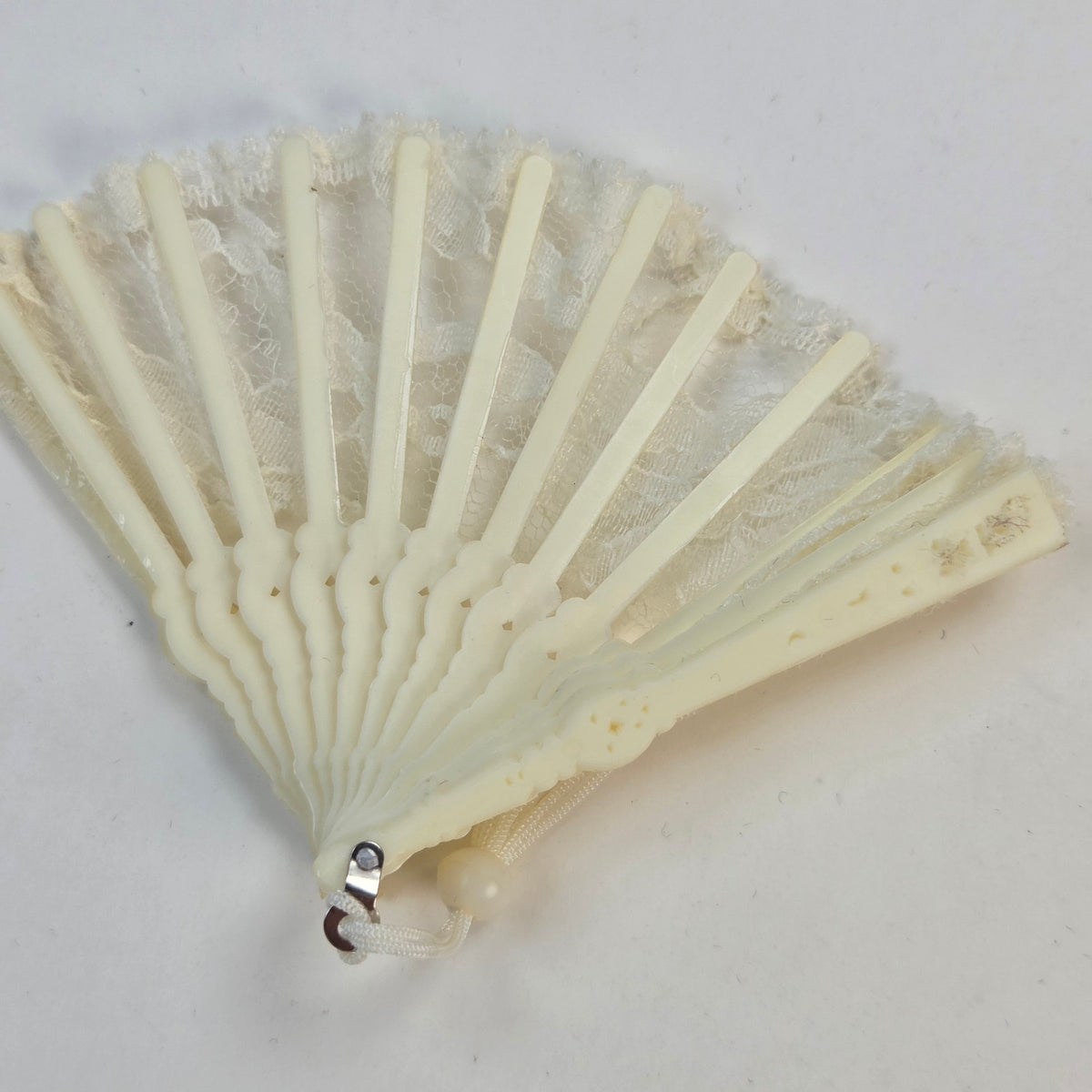 Pleasant Company American Girl Samantha 1989 Birthday Dress Fan Hanger Vintage