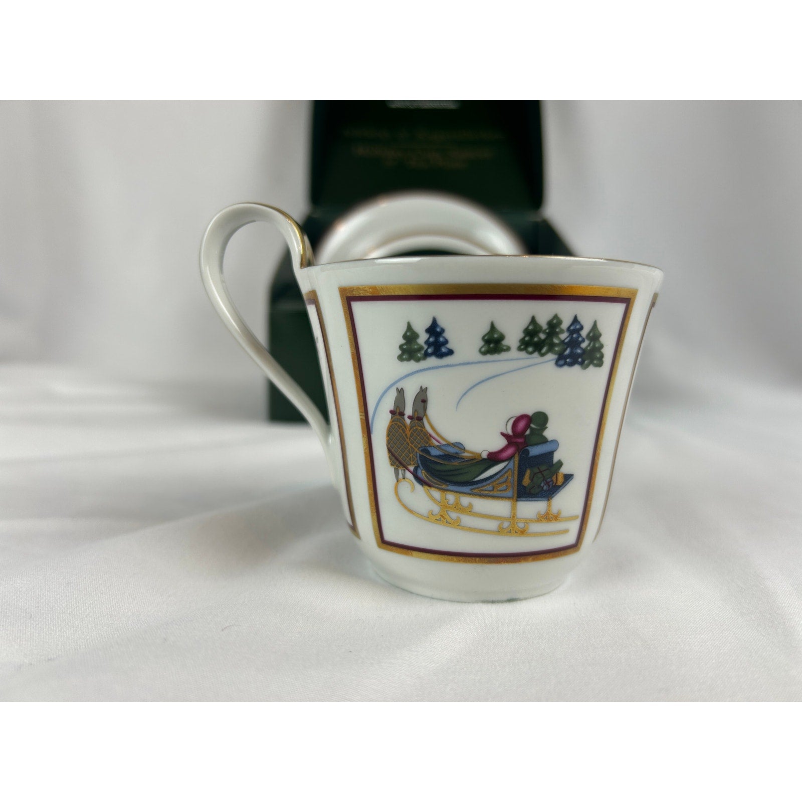 Bing Grondahl 1998 Holiday Collection Cup Saucer Plate Set Denmark Box