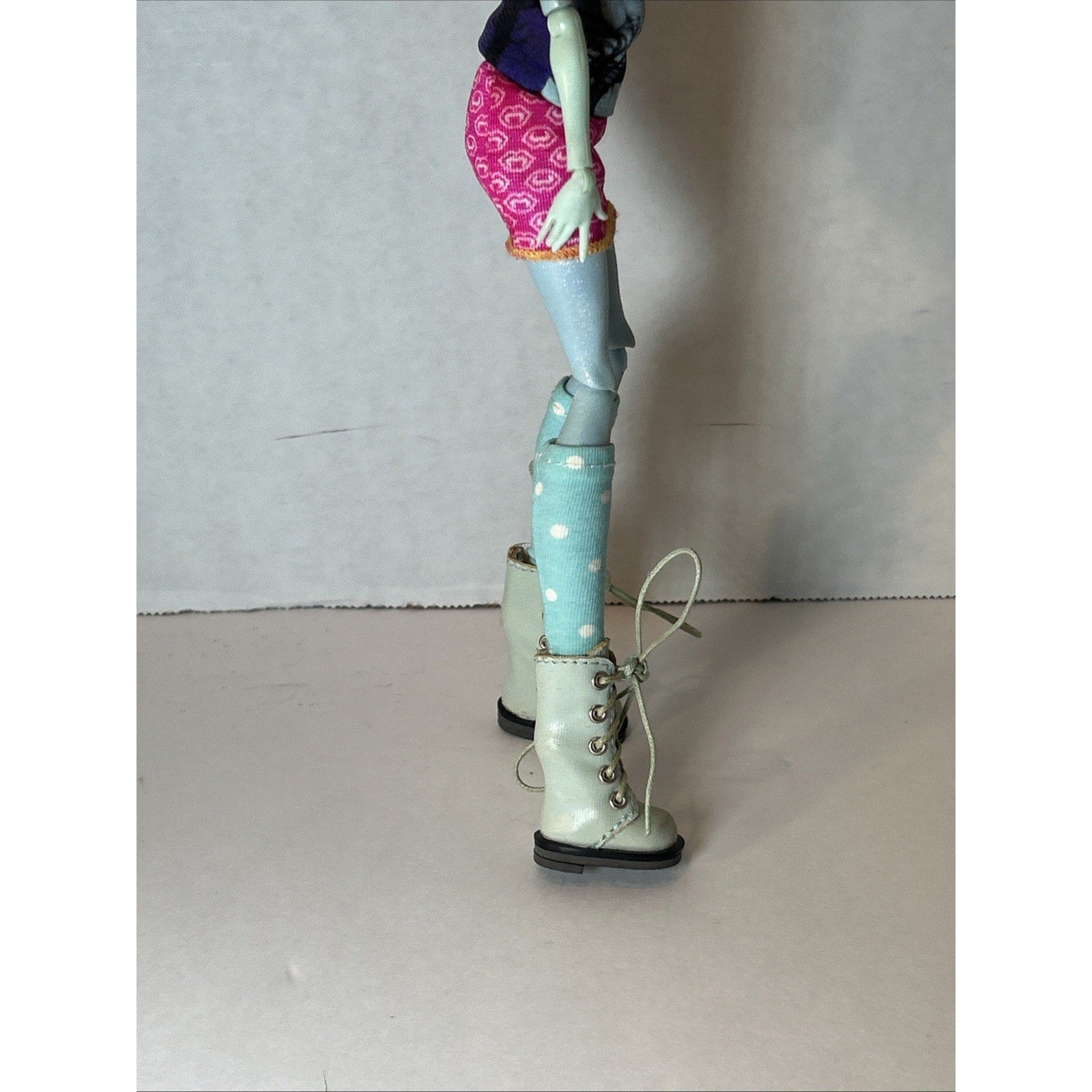 OOAK Repaint Monster High BJD Doll Blonde Hair Green Hat Pink Skirt Boots