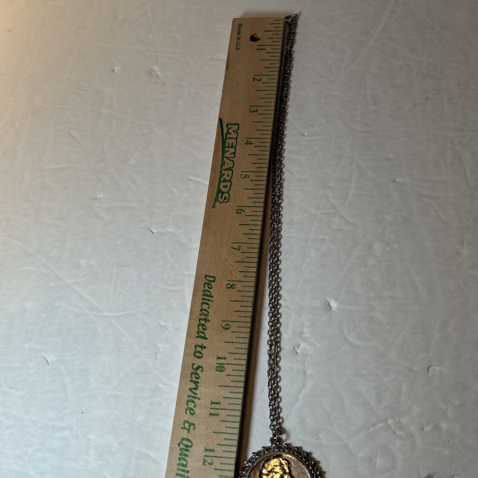 1974 Elizabeth II New Zealand framed cut coin 28" chain (315)