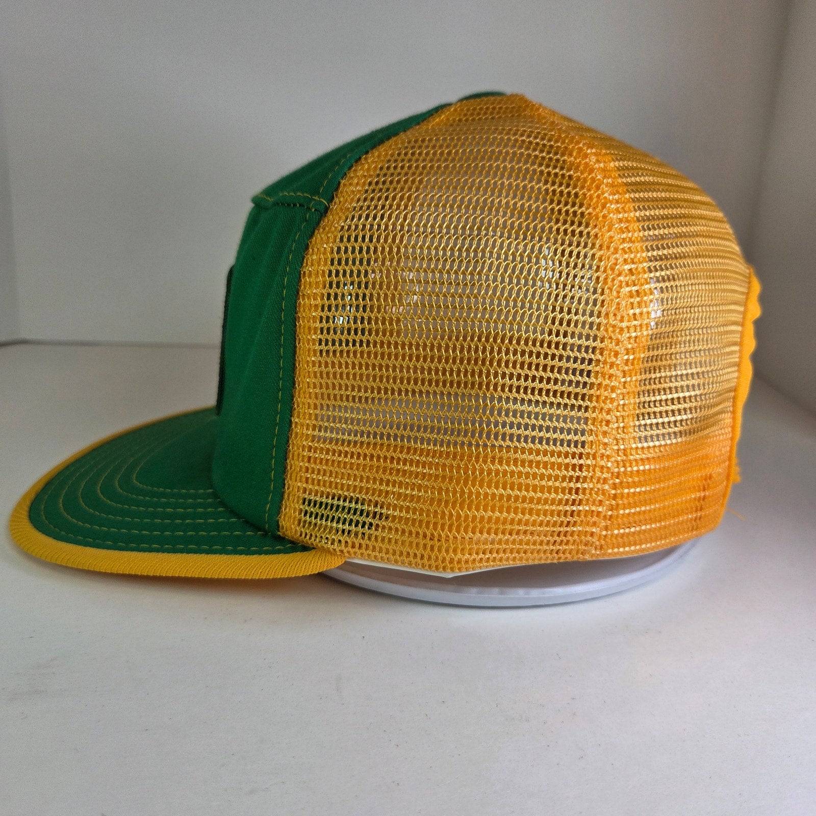 Vintage Johnson Reels Trucker Hat Green Yellow Kap King USA Snapback Foam Rot