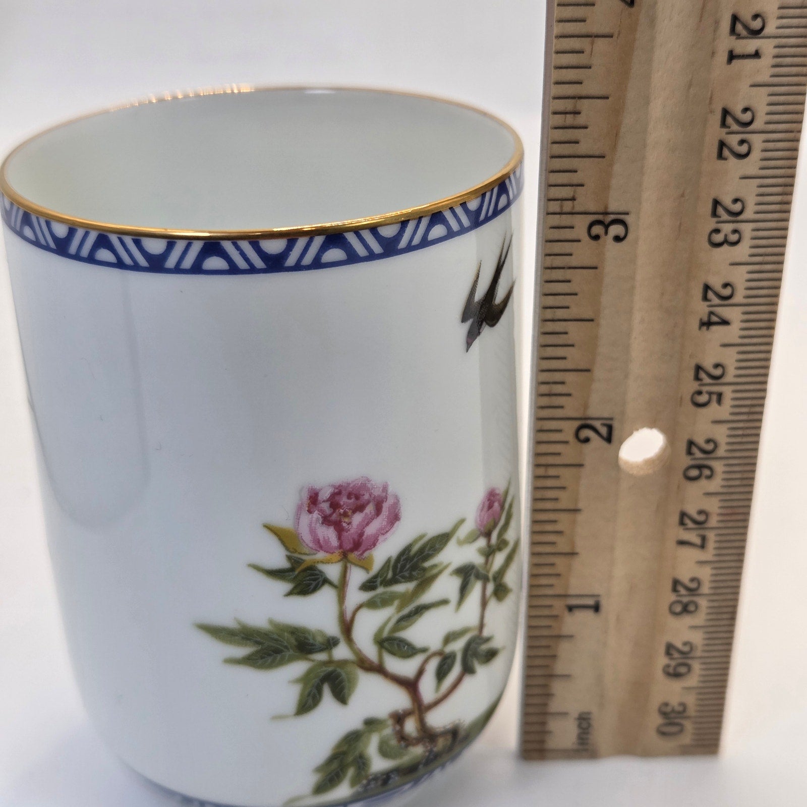 Franklin Porcelain 1985 Japanese Tea Cup Peony Flowers Swallow Bird Gold Trim