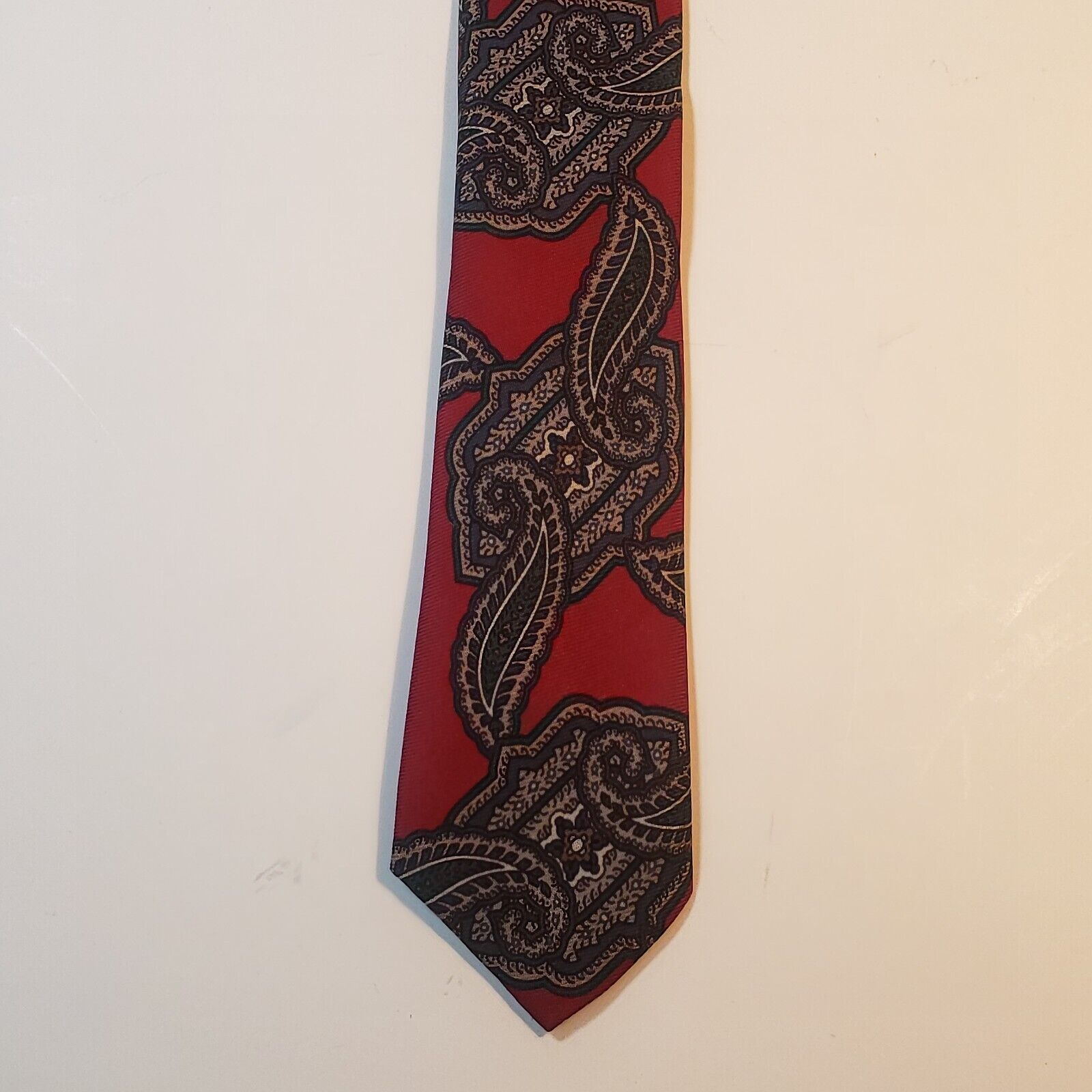 Countess Mara New York Red Paisley Tie