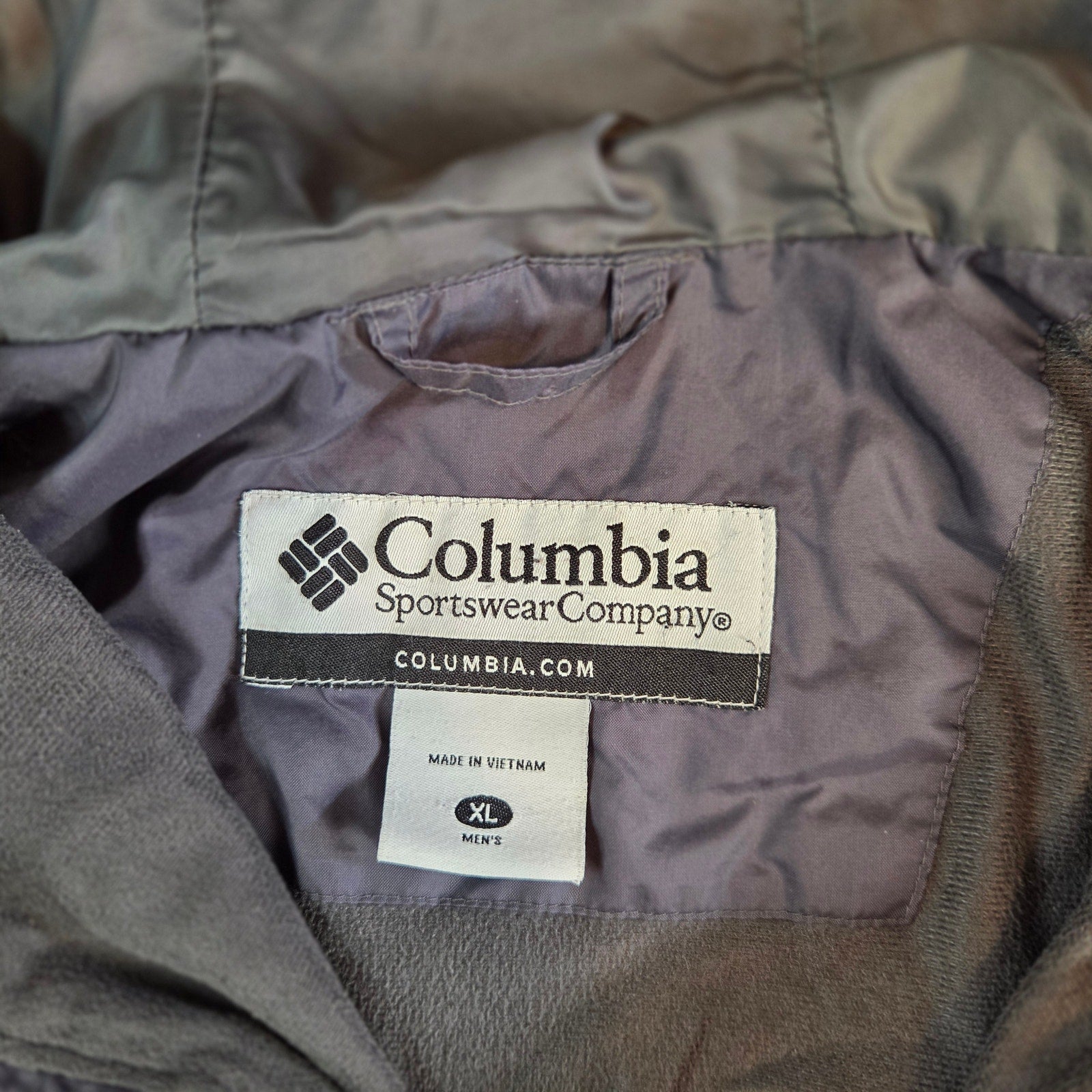 Columbia Men’s XL Red Gray Nylon Hooded Jacket Waterproof Windbreaker
