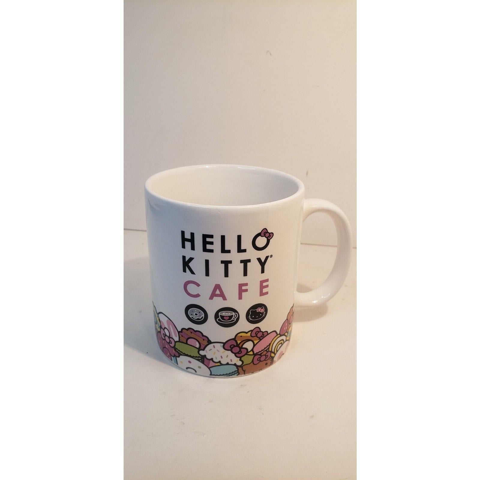 Hello Kitty Cafe Sanrio 2015 Ceramic Coffee Cup Exclusive Collectors Donuts Mug