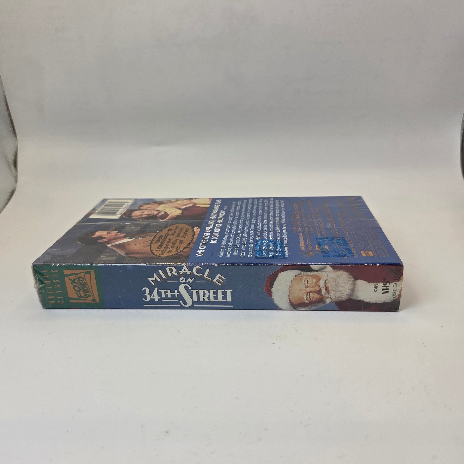 Fox Video Miracle on 34th Street VHS Sealed Holiday Classic Color 1993