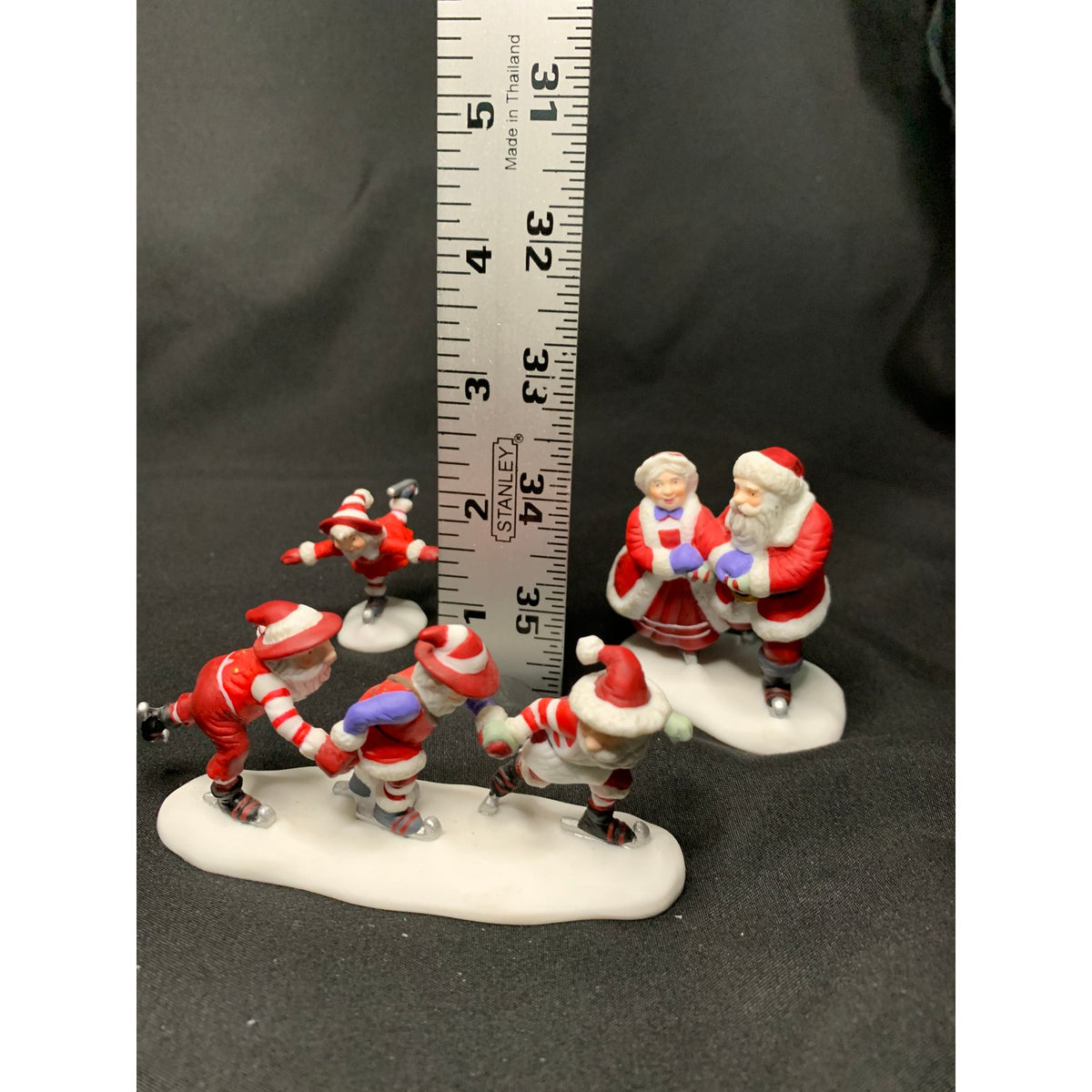 Dept 56 Peppermint Skating Party 56363 North Pole Village Set of 6 Retired