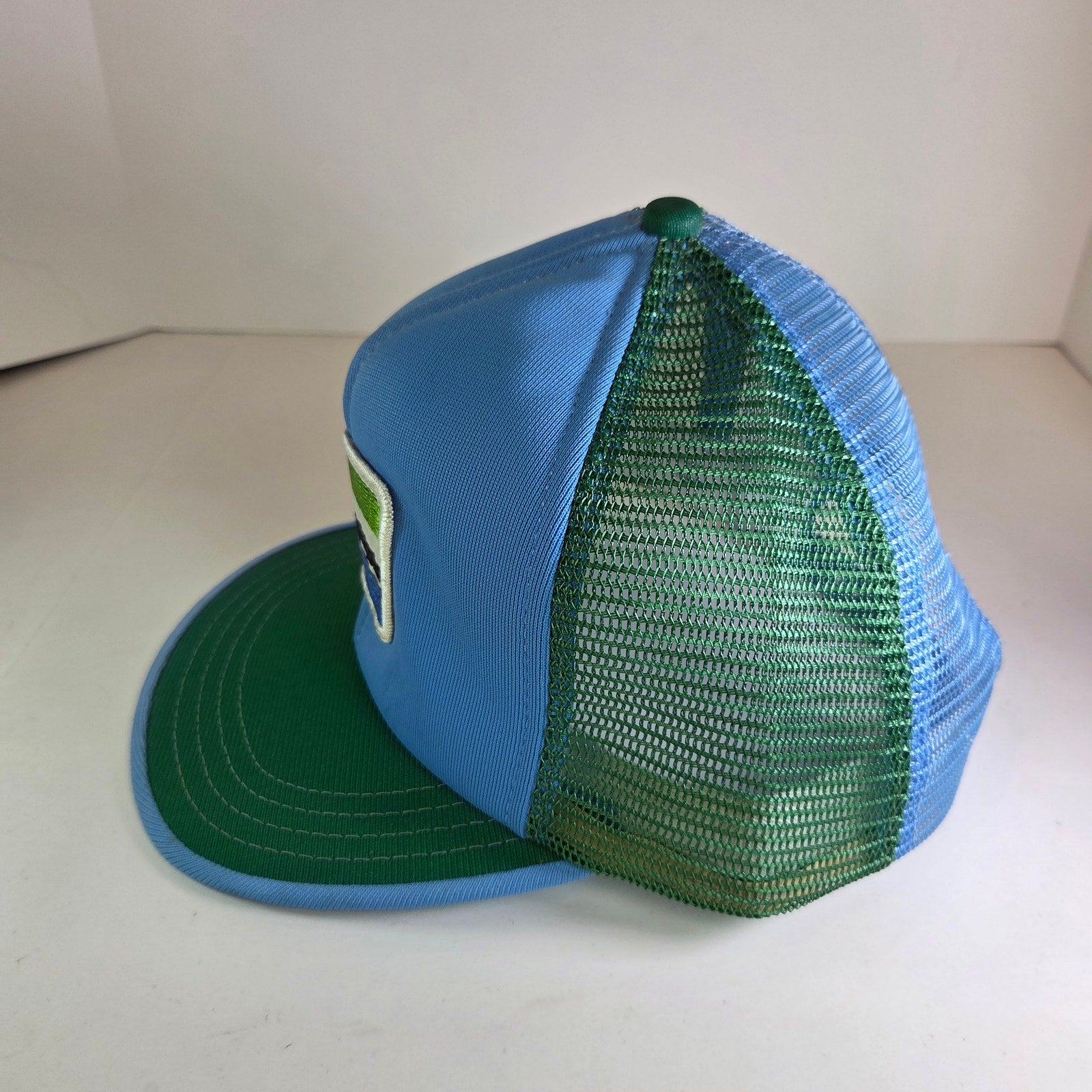 Vintage 1980s Shakespeare Fishing Trucker Hat Snapback USA