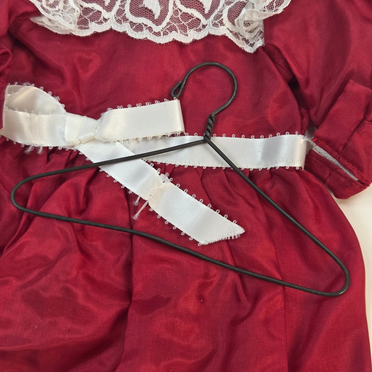 Pleasant Company Samantha Cranberry Party Dress 1986 West Germany Heart Lace