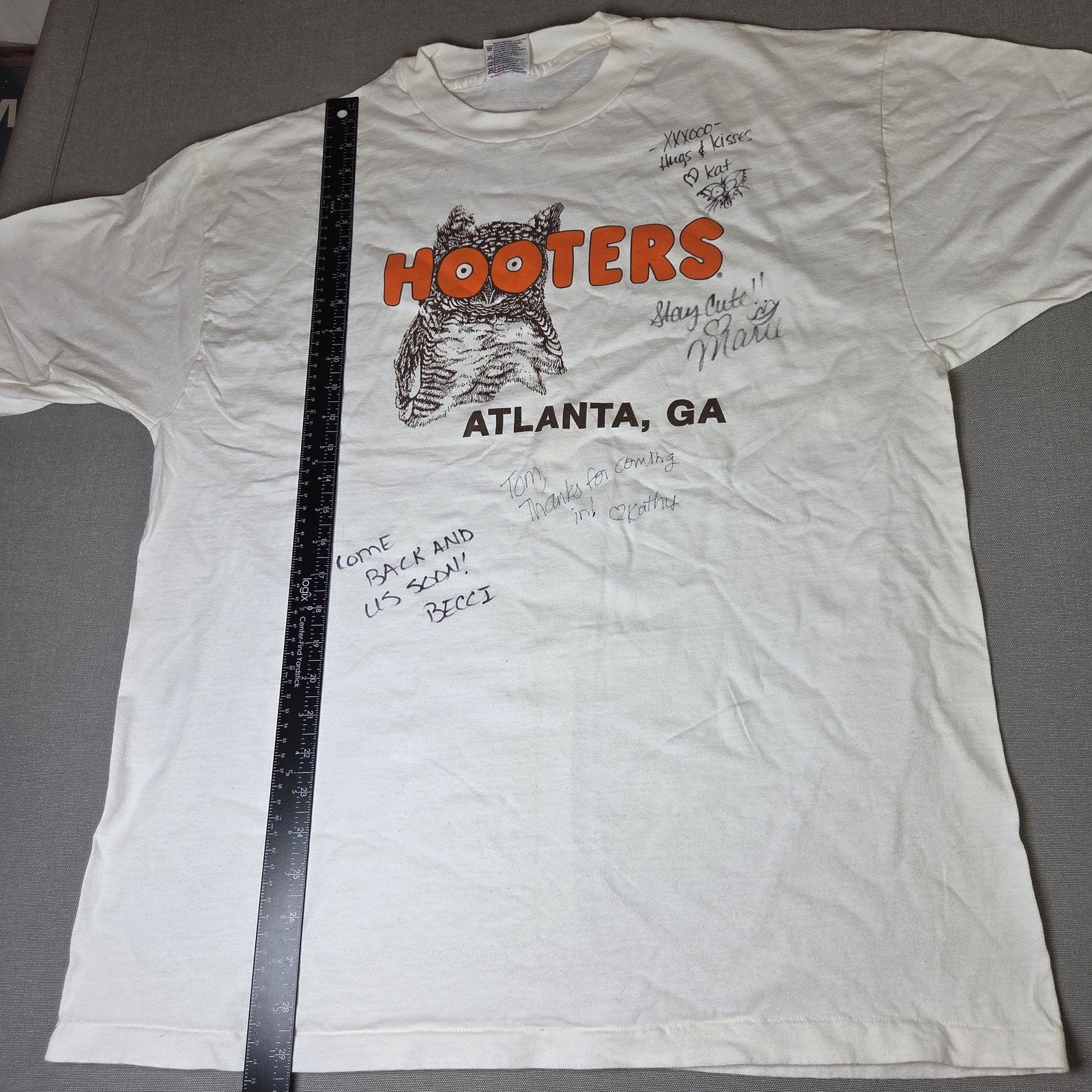 Hooters Atlanta GA Hanes Beefy-T  Signed Tee XL Made USA Vintage 90s Tacky Shirt