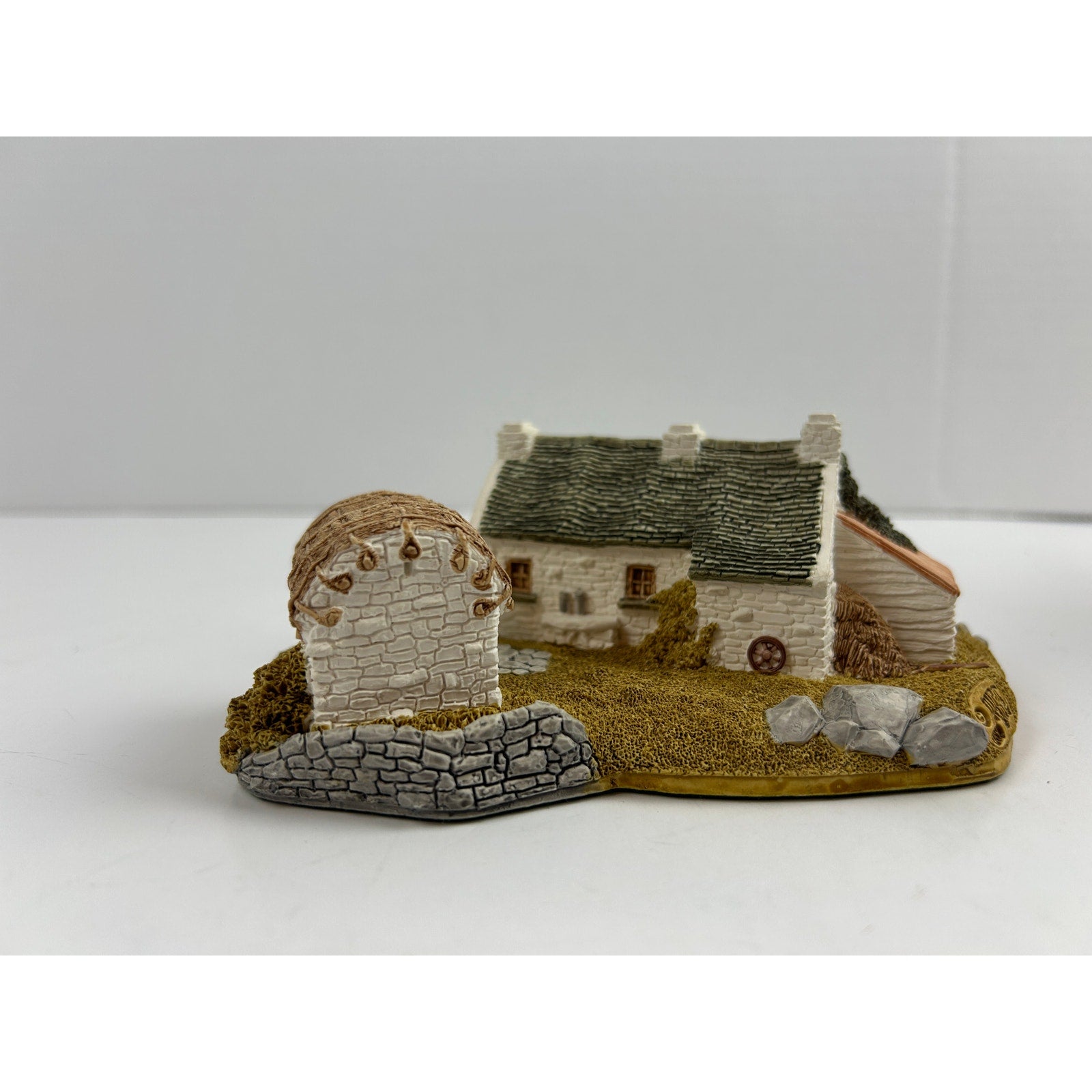 Lilliput Lane Hegarty’s Home 1989 Irish Collection Cottage w Box & Booklet
