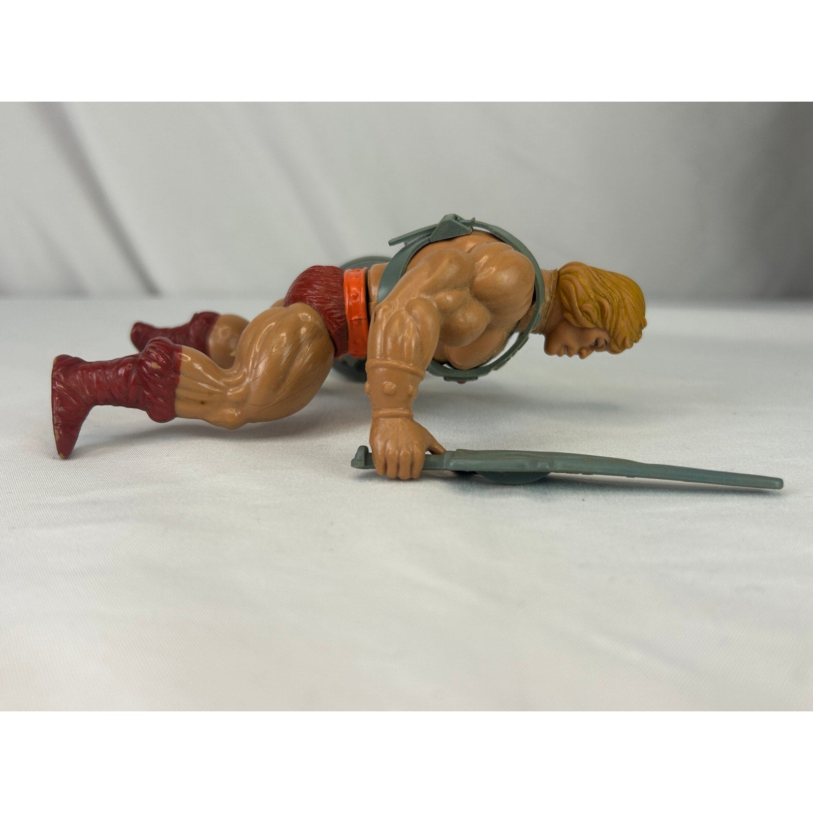 Vintage 1982 Mattel He-Man Masters of the Universe Action Figure Complete MOTU