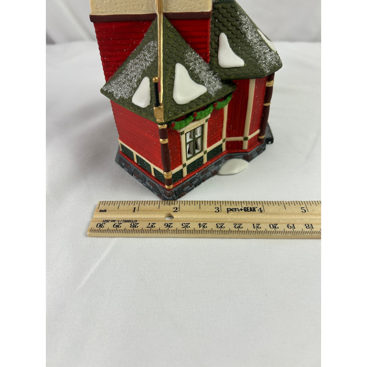 Dept 56 North Pole Santa's Lookout Tower 56294 Retired Lighted Building Box