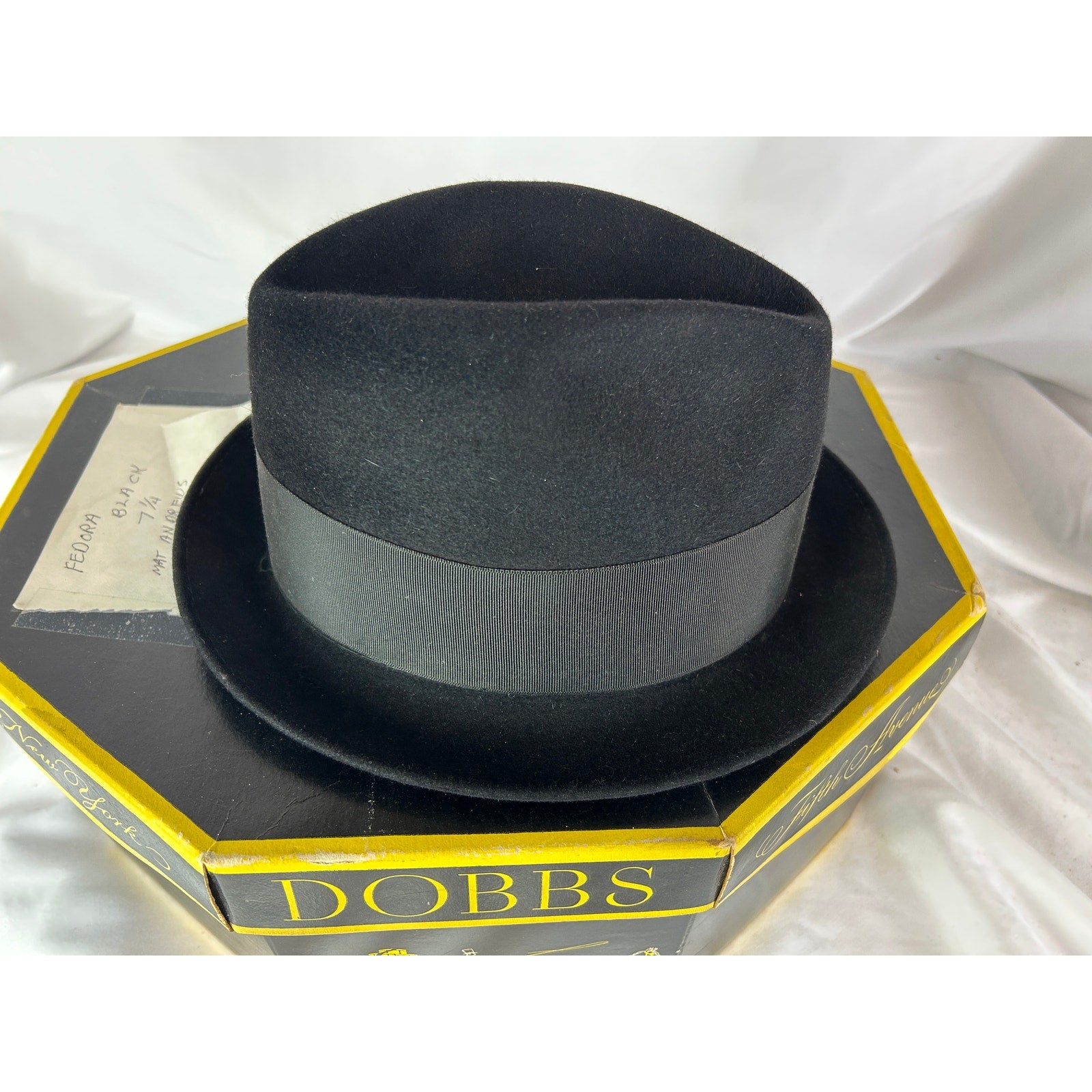 Dobbs Fifth Avenue Black Fedora Hat 7 1/4 Feather Vintage USA Box