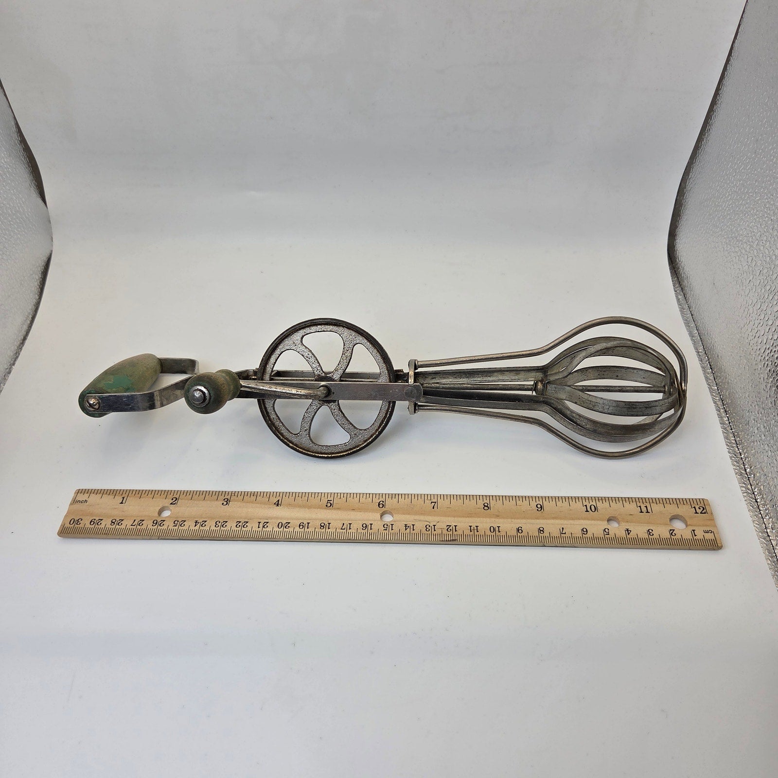 Aurelius Bros Hand Crank Egg Beater Mixer Braham MN Cast Gear 1920s