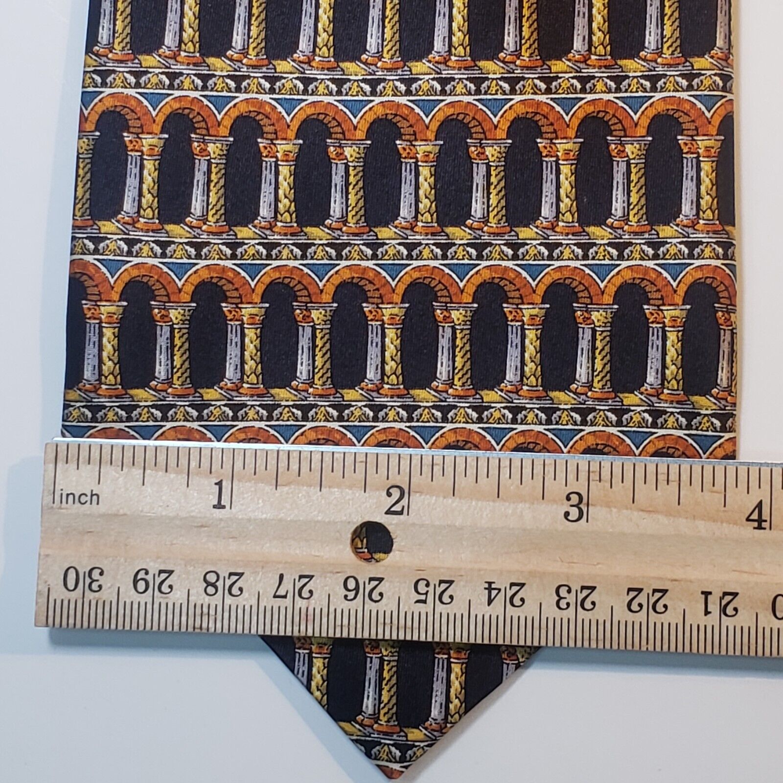 Richel Royal Pillar Pattern Silk Tie Made in Spain