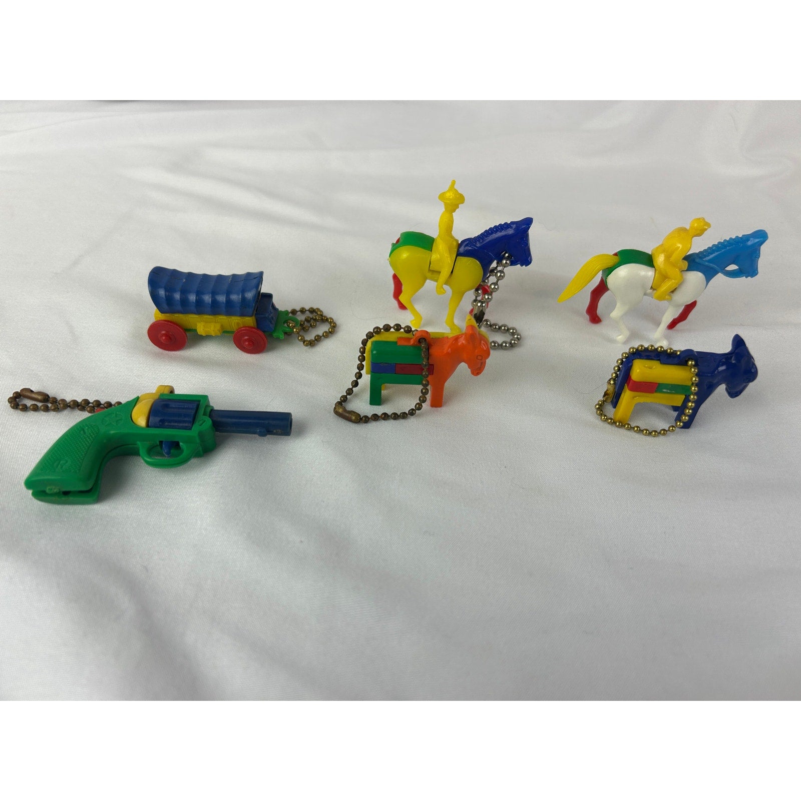 Vintage 1950s Western Cowboy Puzzle Keychain Lot Horses Wagon Gun
