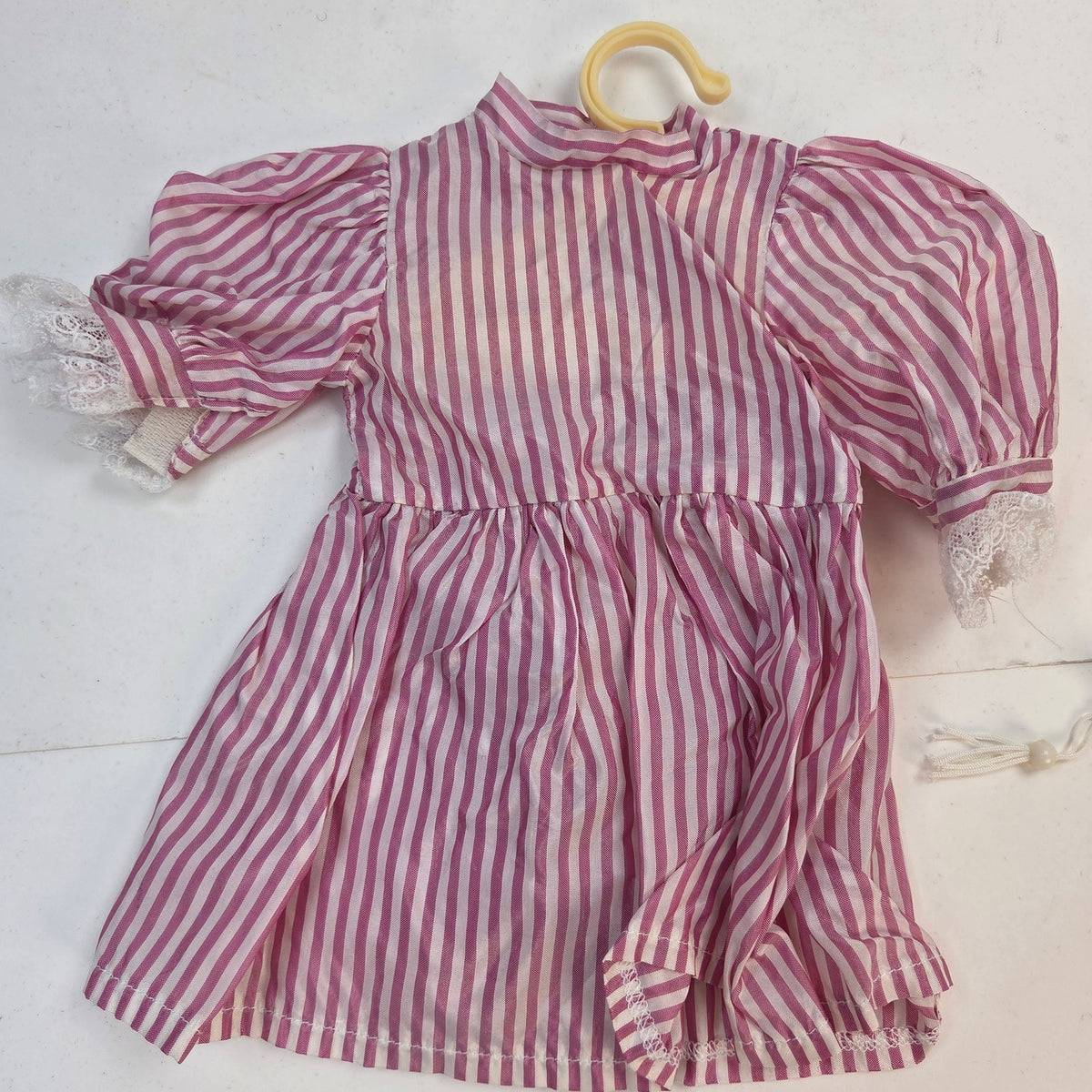 Pleasant Company American Girl Samantha 1989 Birthday Dress Fan Hanger Vintage