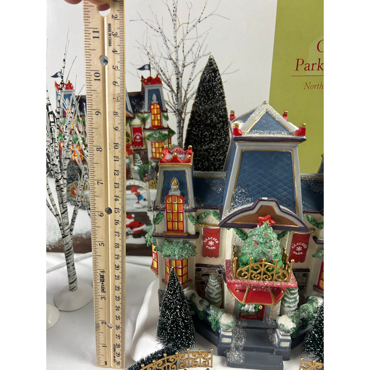 Dept 56 Glacier Park Pavilion 56745 North Pole Animated Skating Rink Complete
