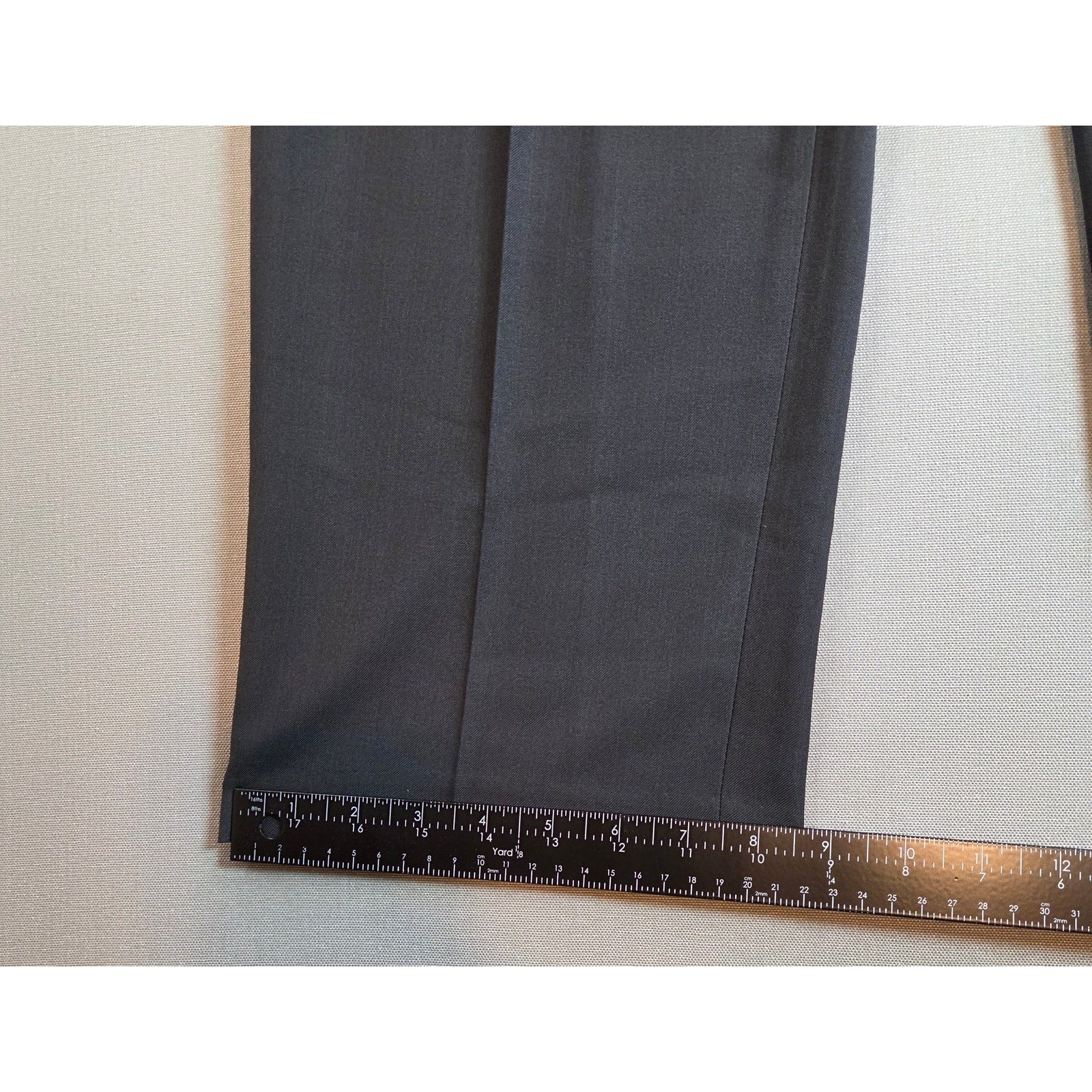 Haggar Premium Comfort Dress Pants 36x32 Gray NWT Hidden Stretch Waist
