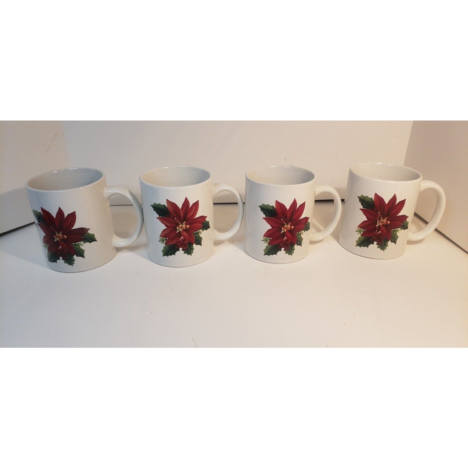 Set of 4 Poinsettia Coffee Mugs Holiday Christmas Floral White Red Green