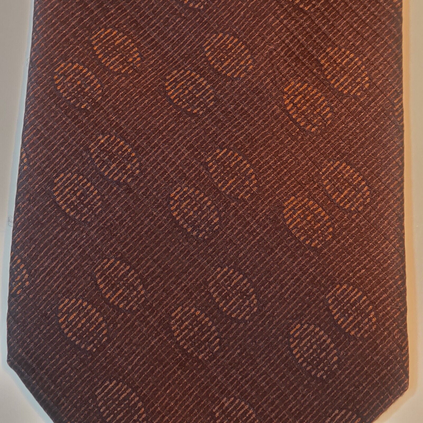 Donna Karan Signature Mens Brown Silk Tie Made in USA